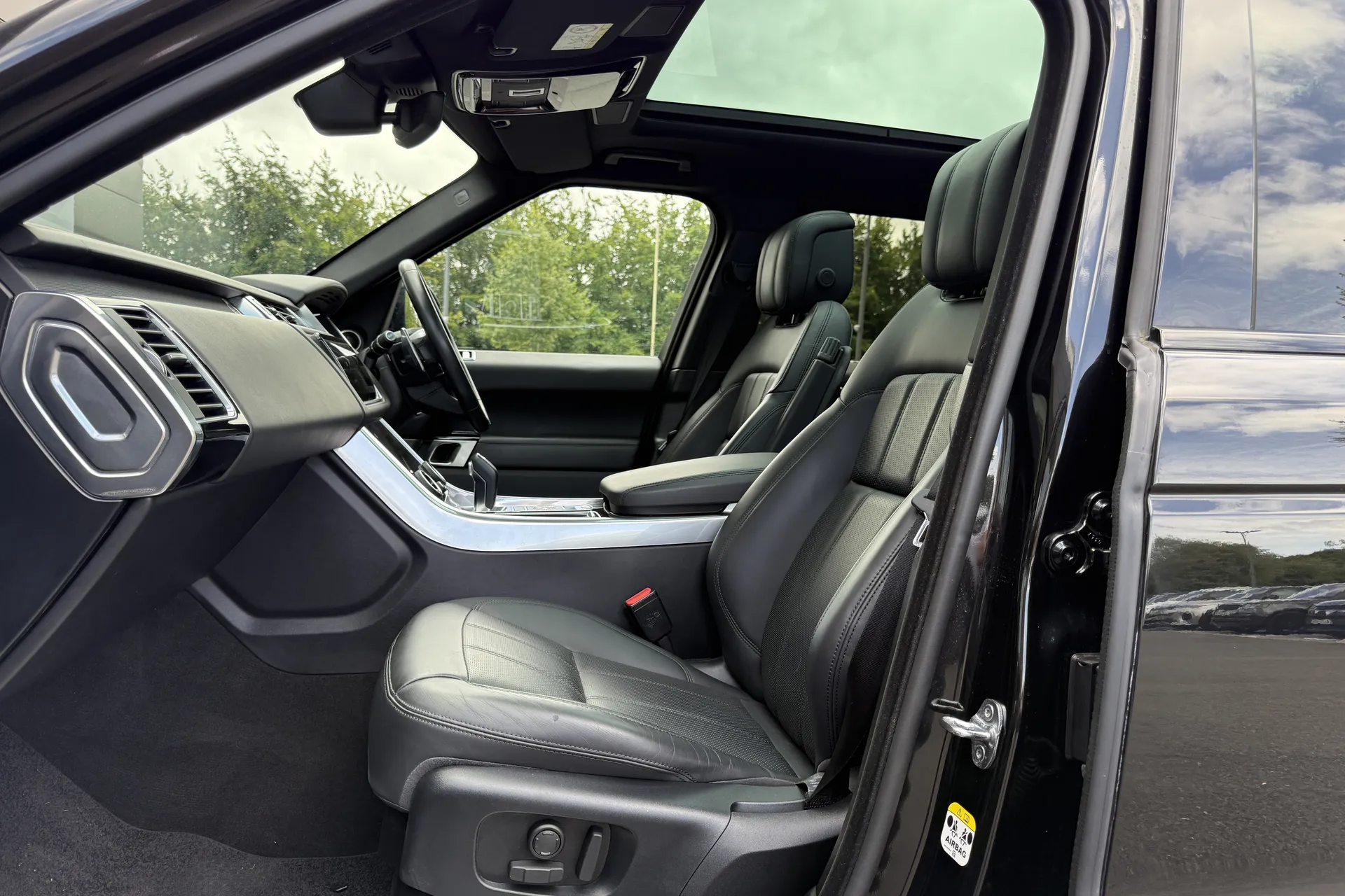 LAND ROVER RANGE ROVER SPORT thumbnail image number 29