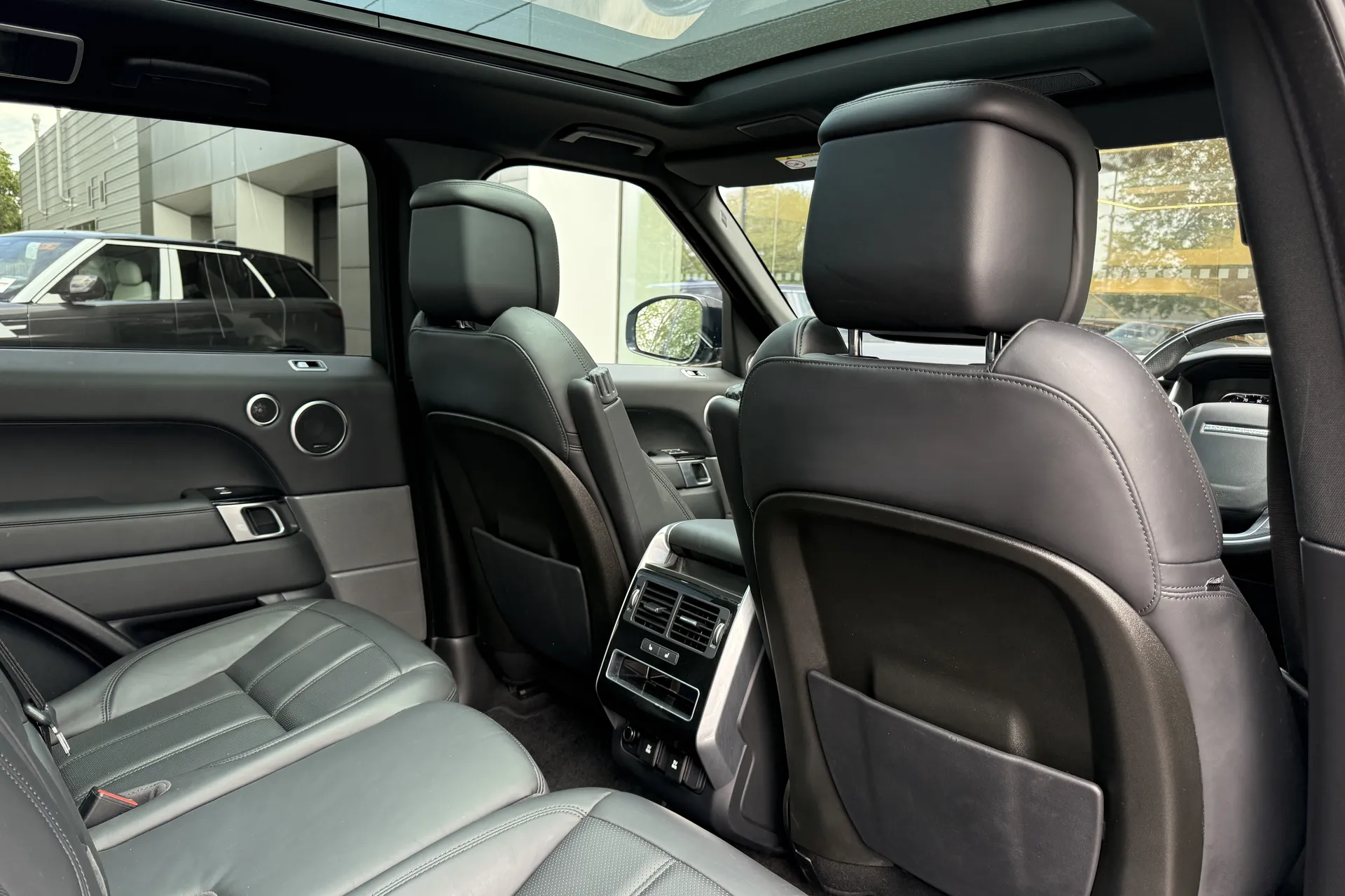 LAND ROVER RANGE ROVER SPORT thumbnail image number 23