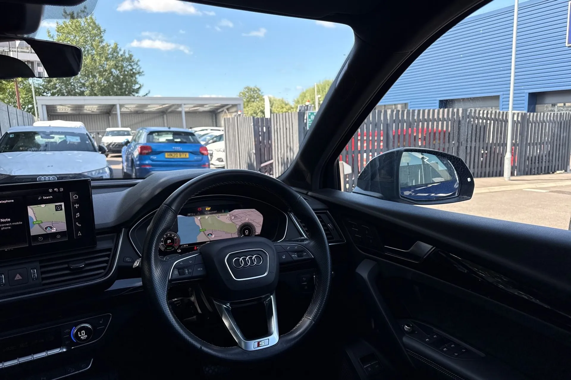 Audi Q5 thumbnail image number 36