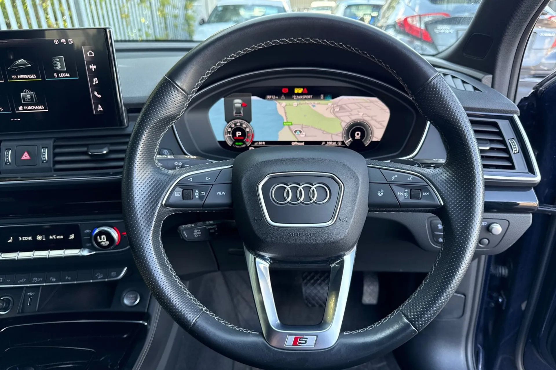 Audi Q5 thumbnail image number 37