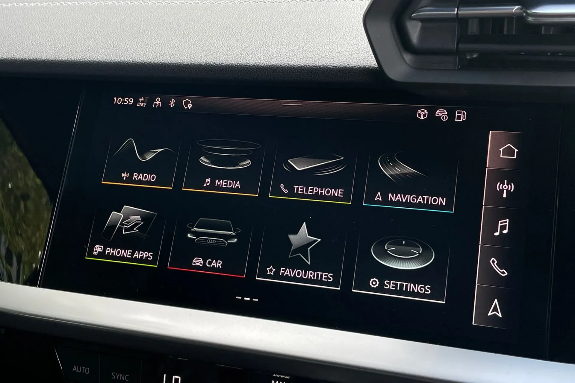Audi A3 thumbnail image number 27