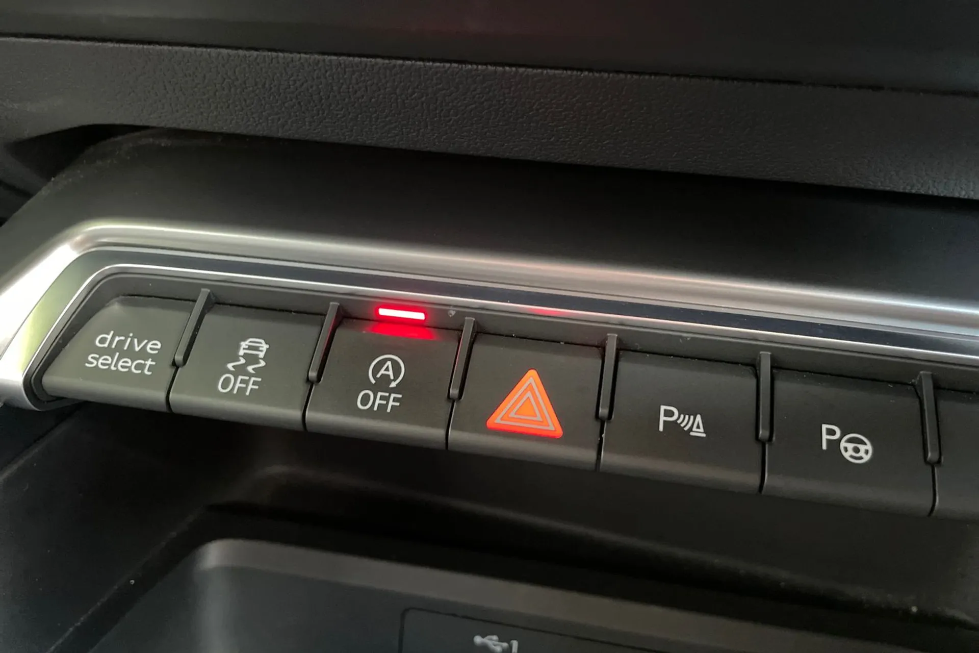 Audi A3 thumbnail image number 36