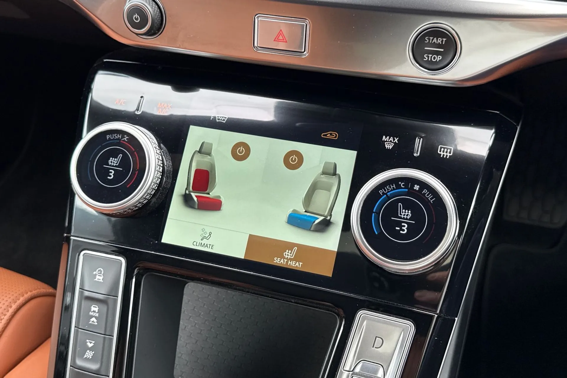 Jaguar I-PACE thumbnail image number 17