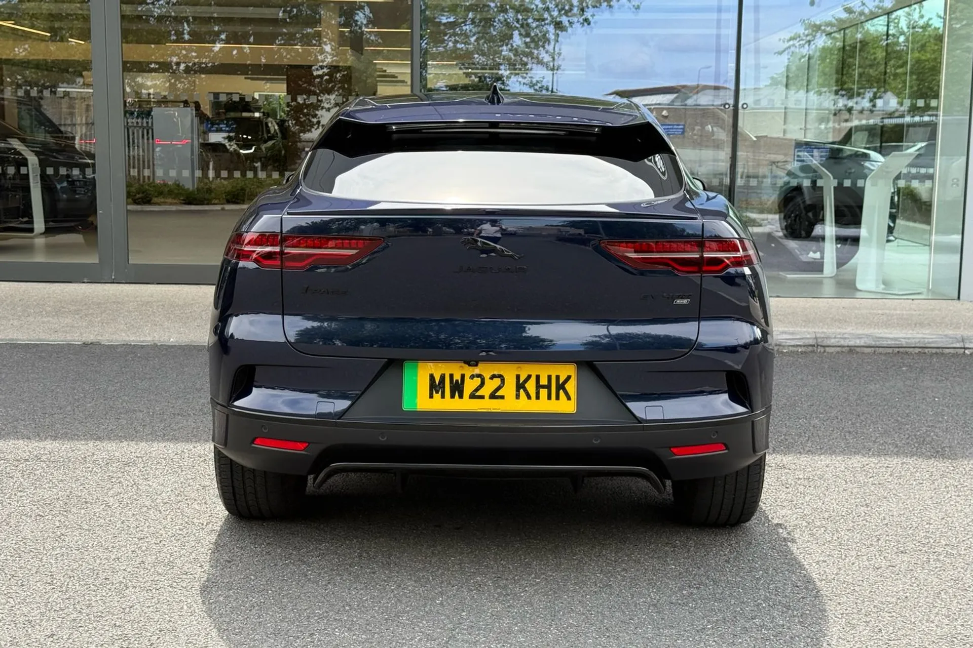 Jaguar I-PACE thumbnail image number 8