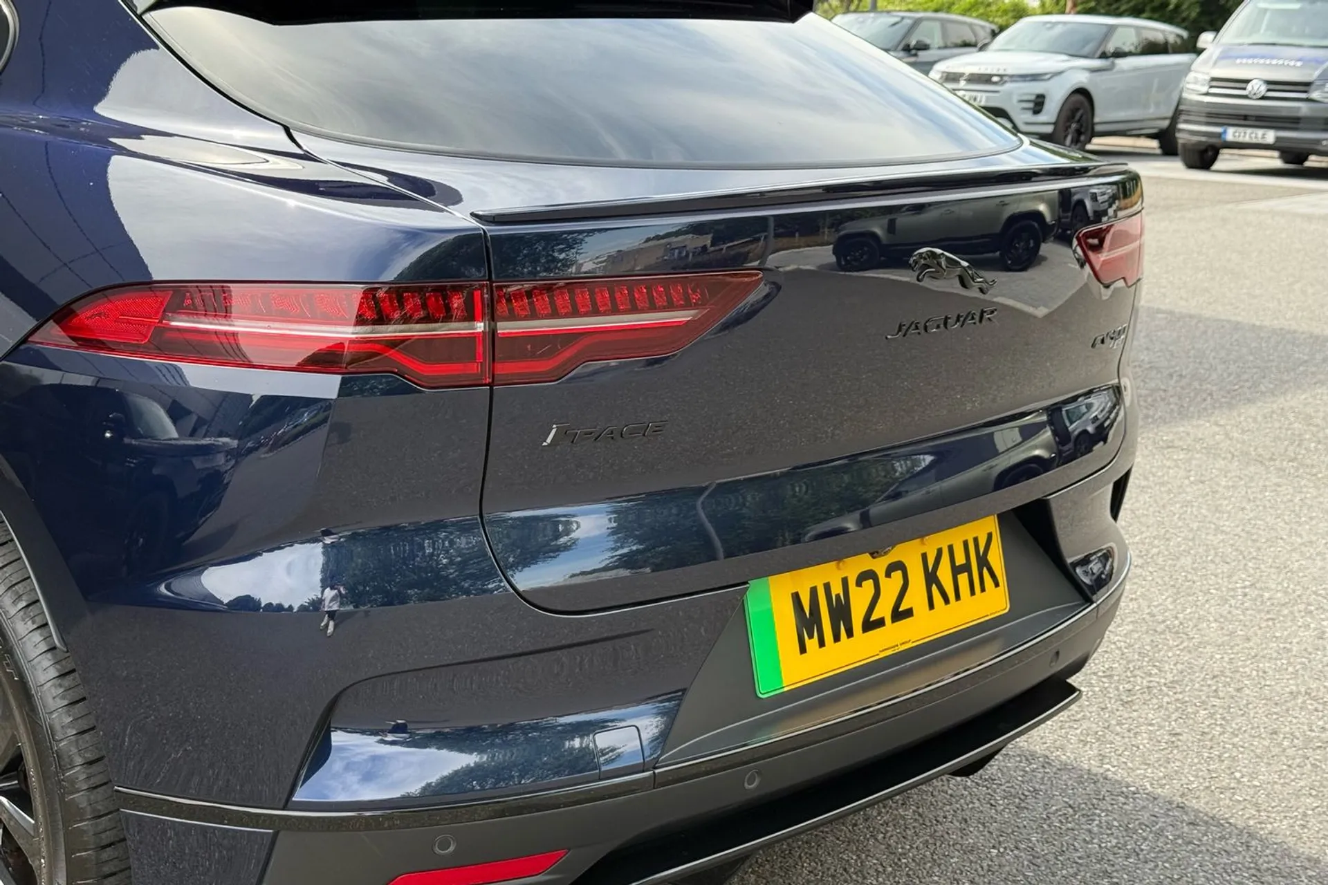 Jaguar I-PACE thumbnail image number 47