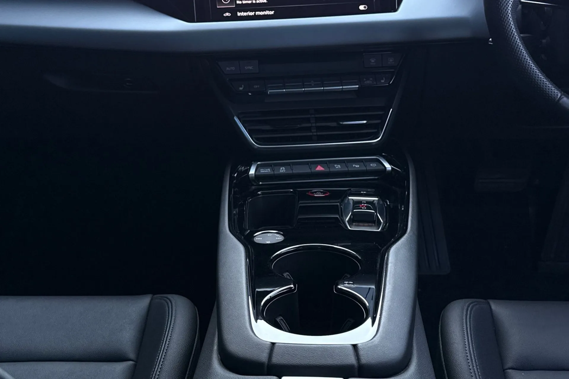 Audi e-tron GT thumbnail image number 40