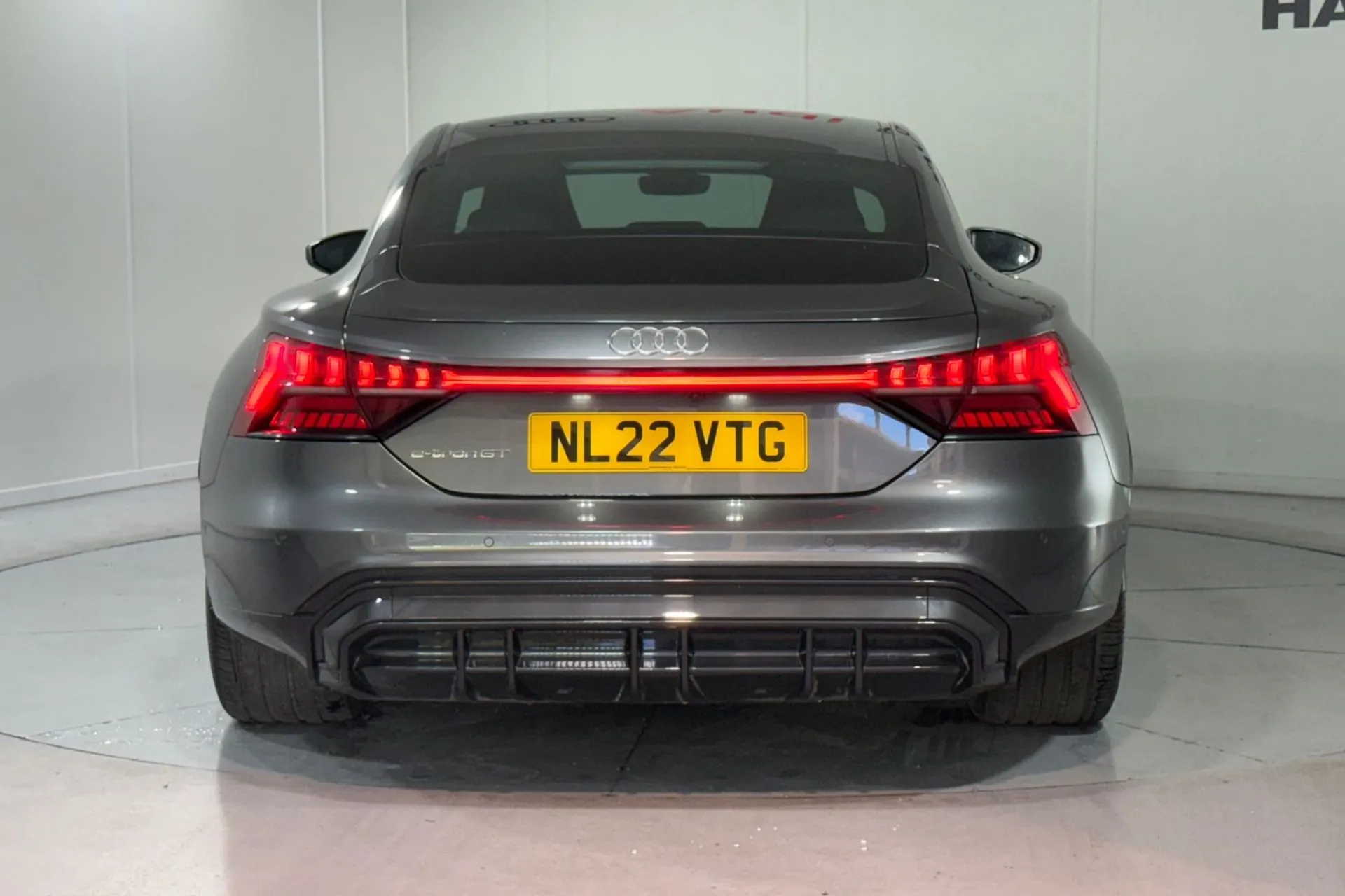 Audi e-tron GT thumbnail image number 7