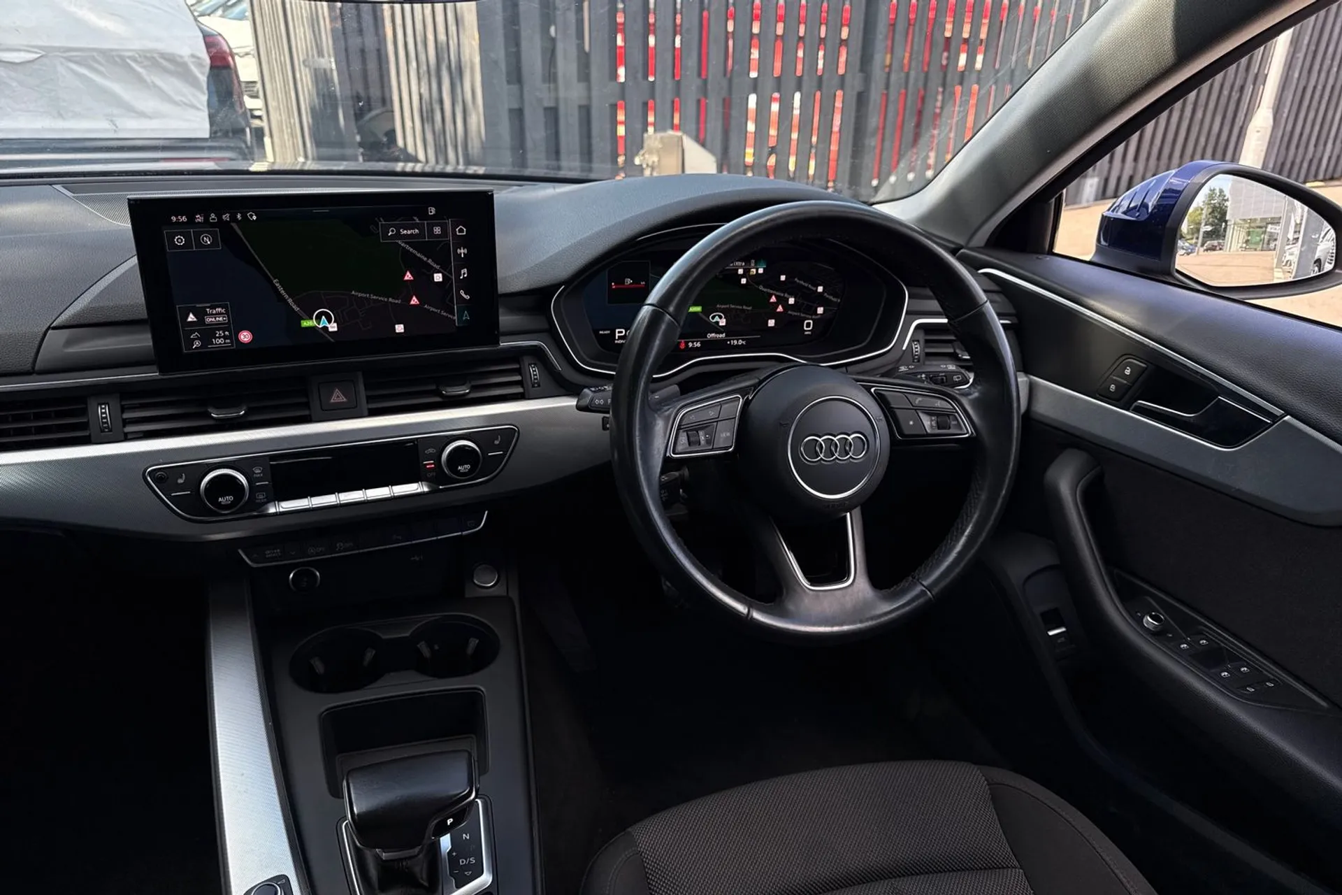 Audi A4 thumbnail image number 33