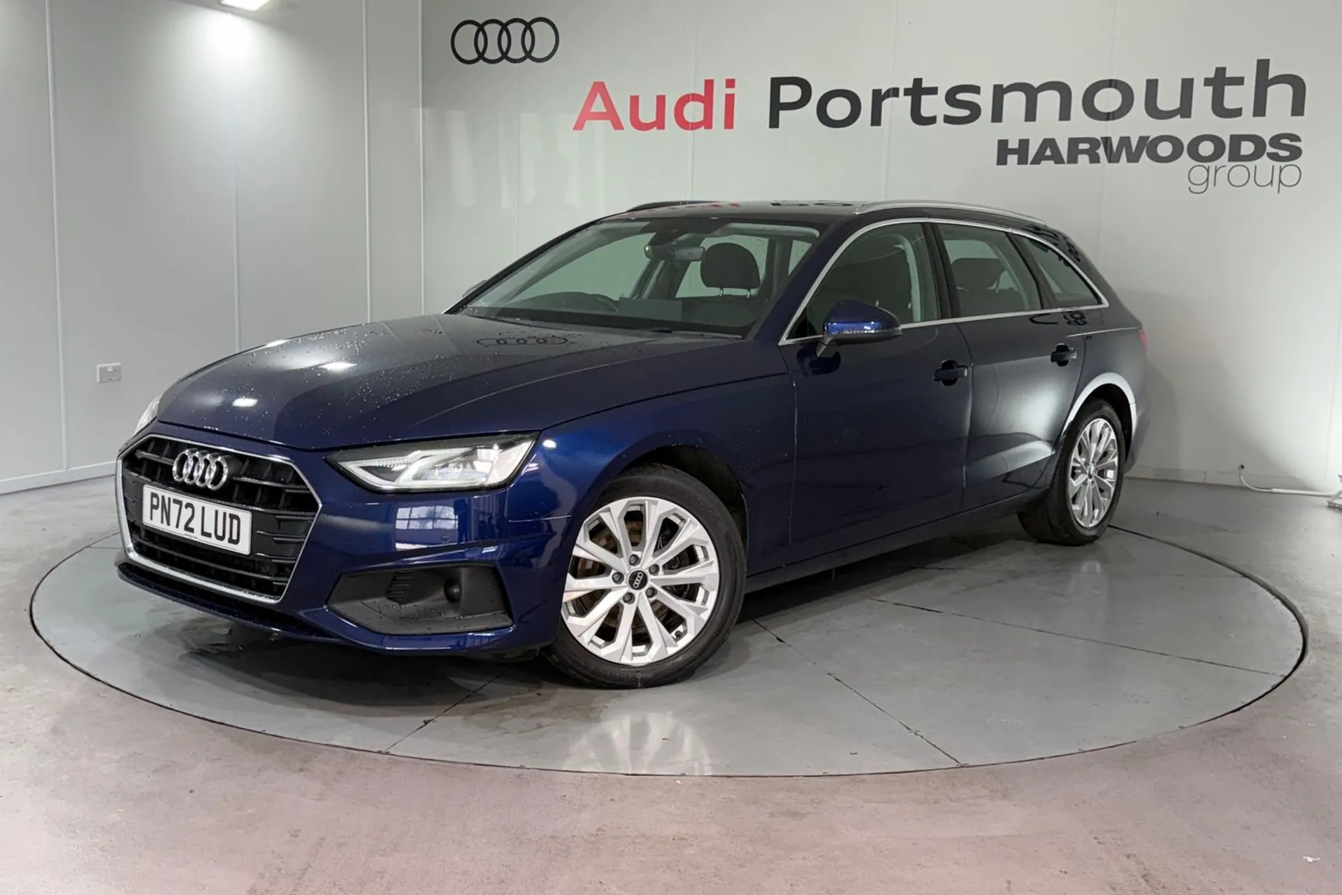 Audi A4 thumbnail image number 11