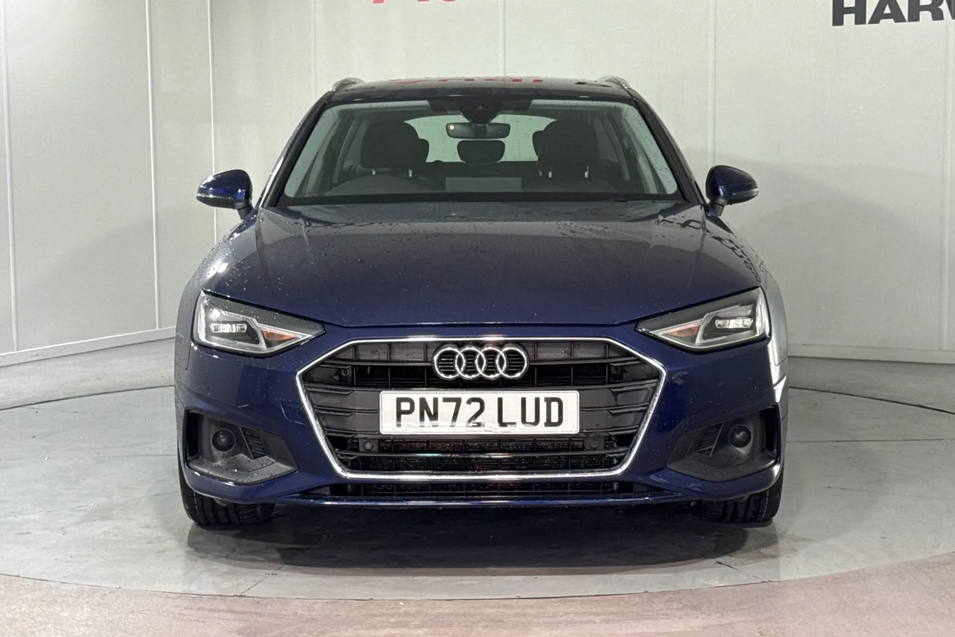 Audi A4 thumbnail image number 12