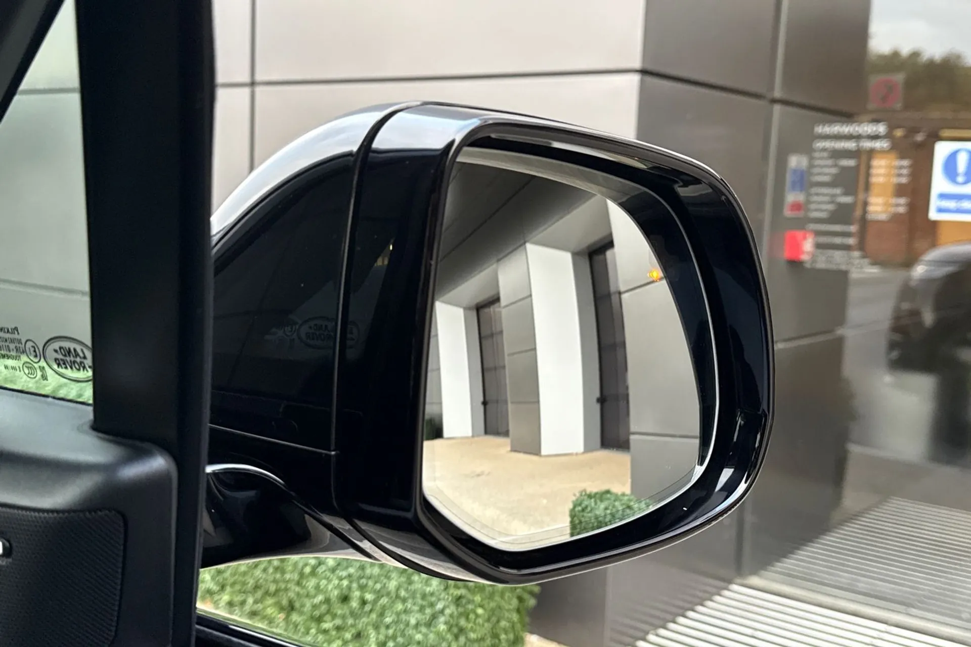 LAND ROVER RANGE ROVER SPORT thumbnail image number 12