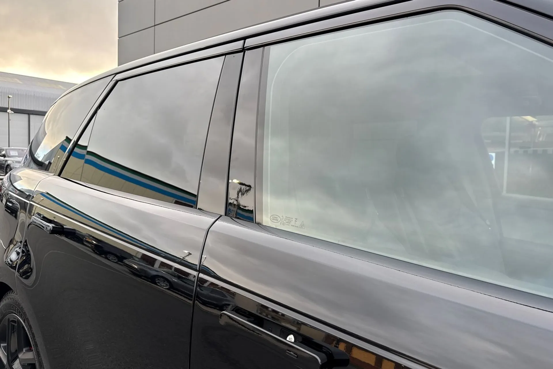 LAND ROVER RANGE ROVER SPORT thumbnail image number 18