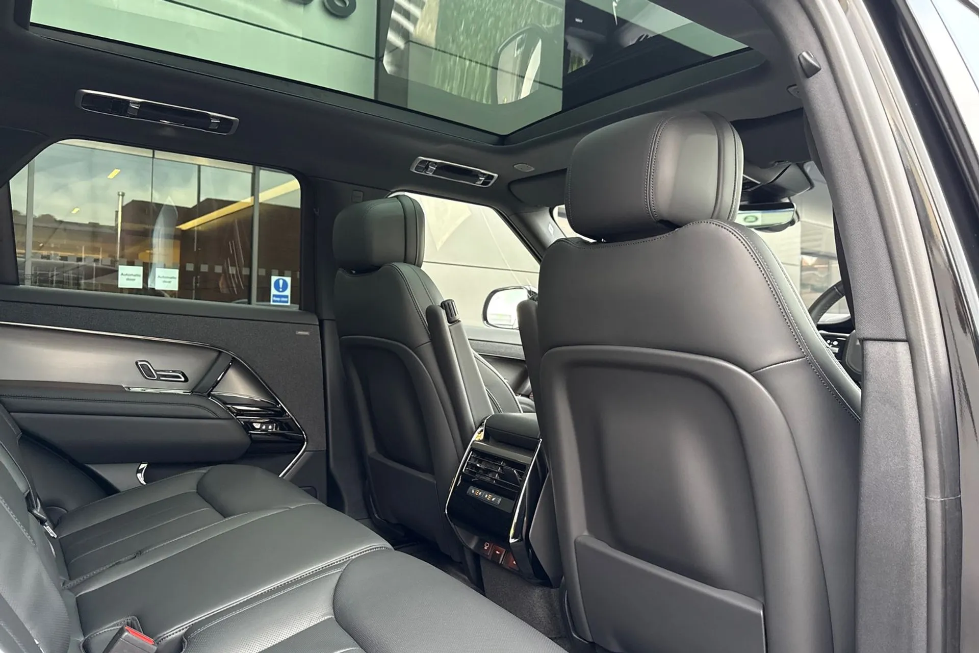 LAND ROVER RANGE ROVER SPORT thumbnail image number 36