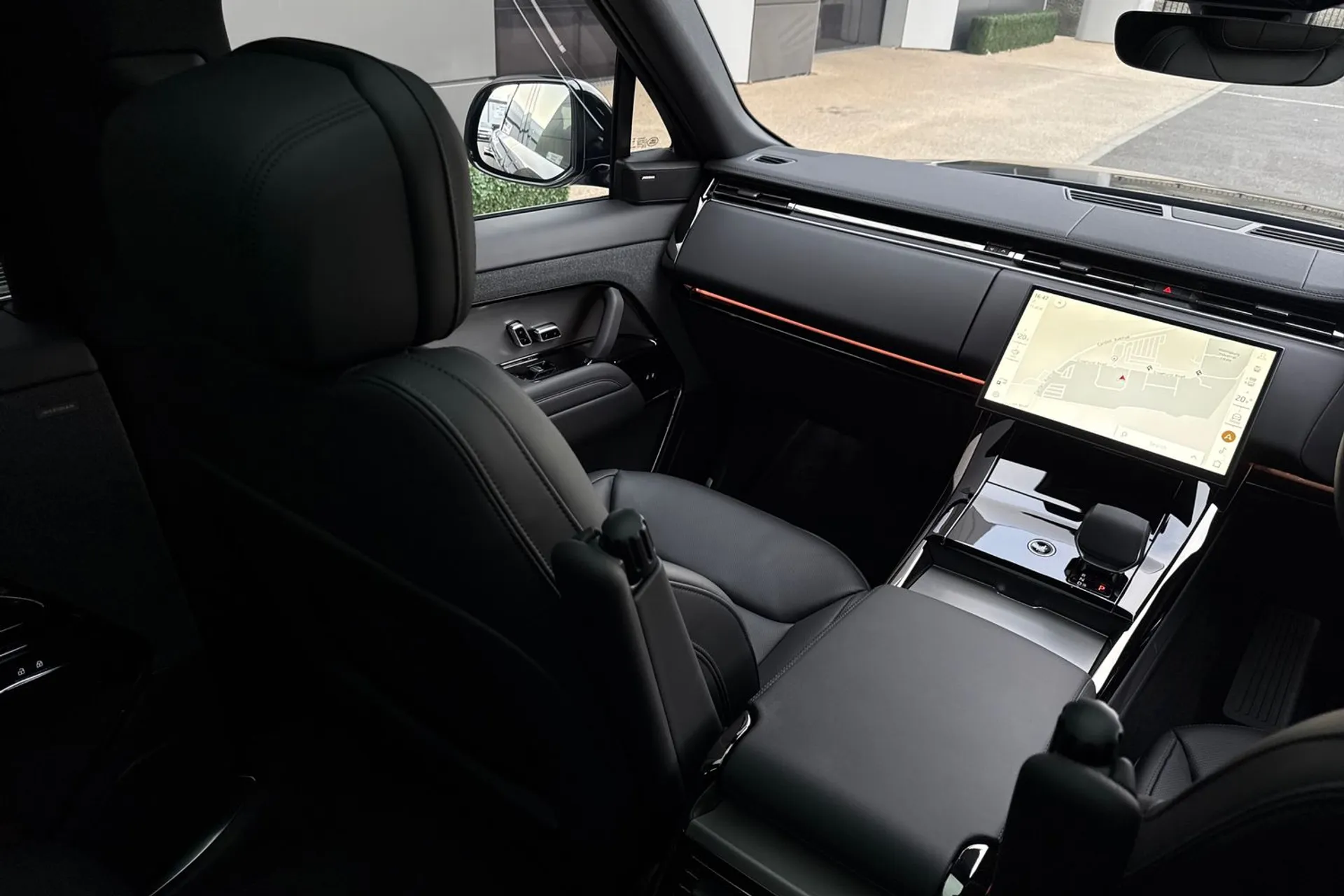 LAND ROVER RANGE ROVER SPORT thumbnail image number 43