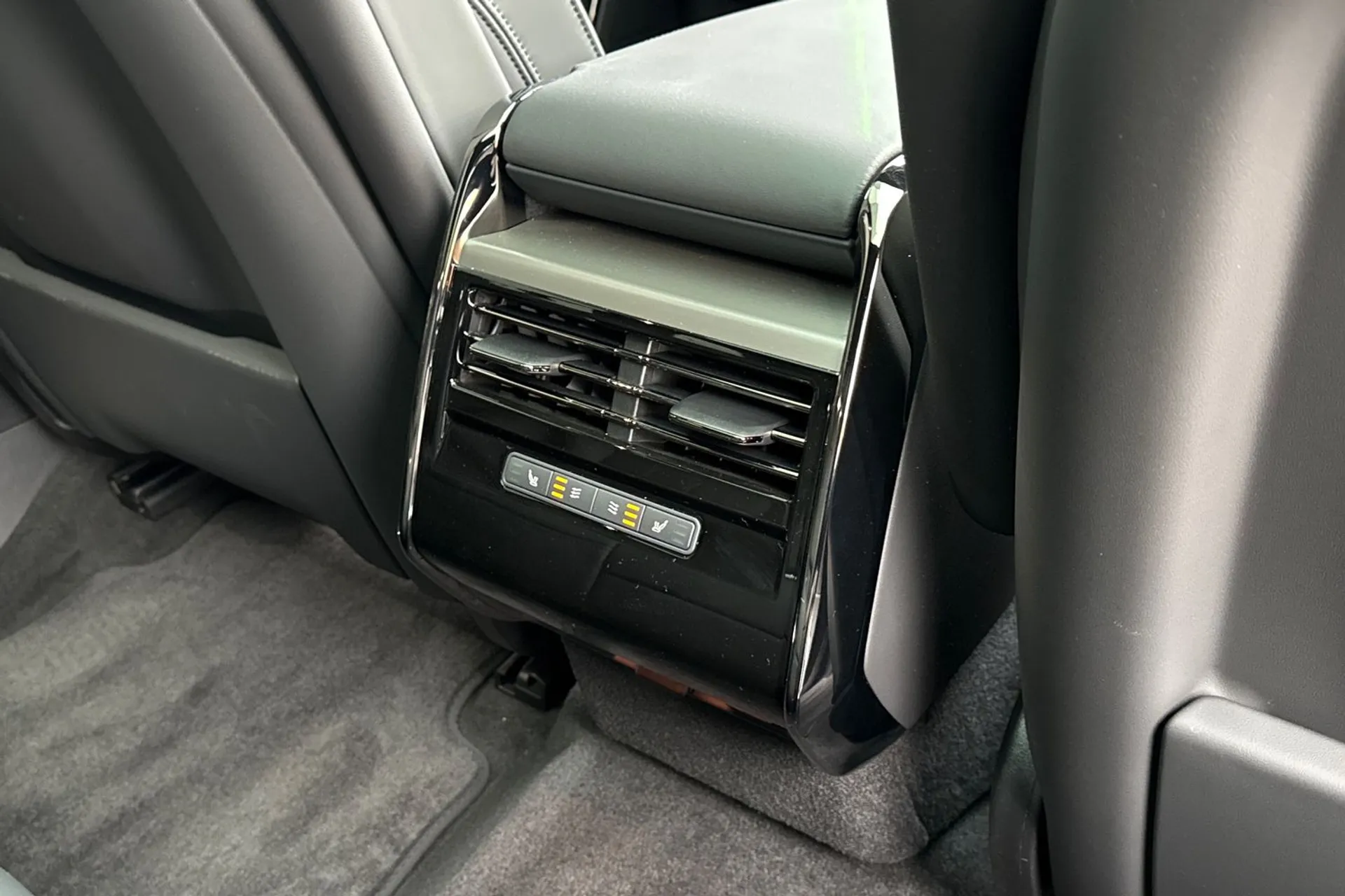 LAND ROVER RANGE ROVER SPORT thumbnail image number 59