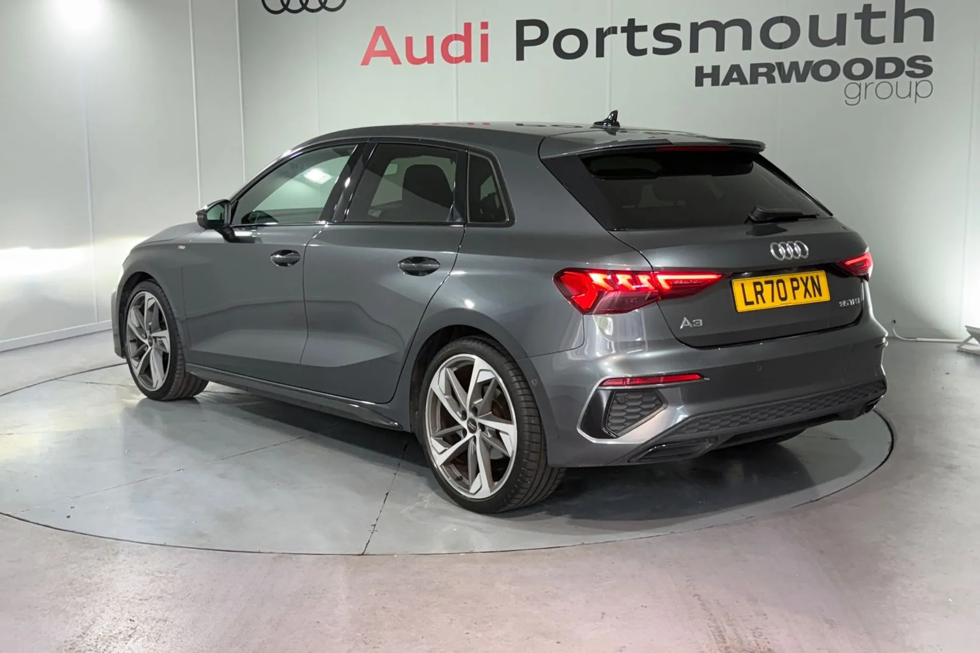 Audi A3 thumbnail image number 9
