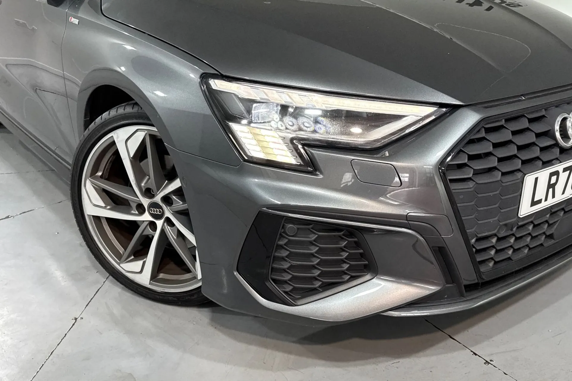Audi A3 thumbnail image number 6