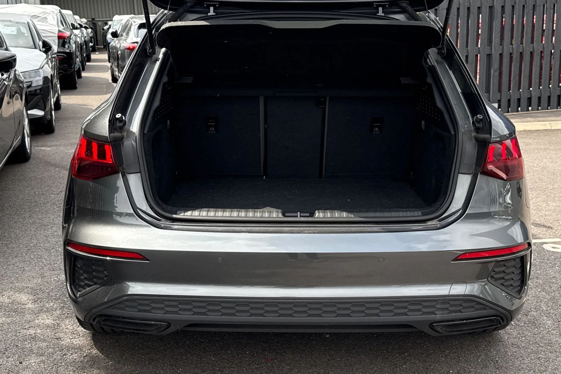 Audi A3 thumbnail image number 19