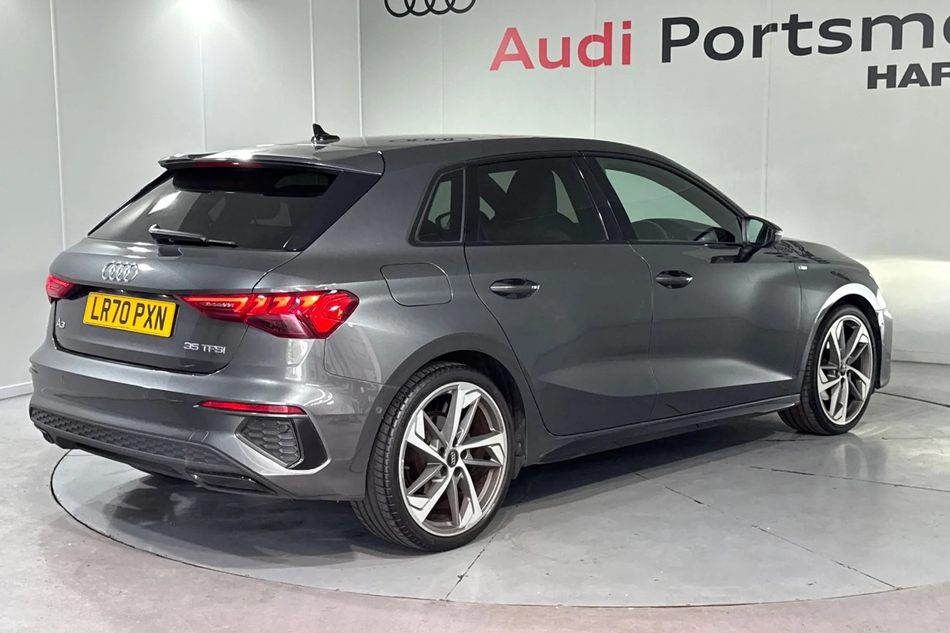 Audi A3 thumbnail image number 7