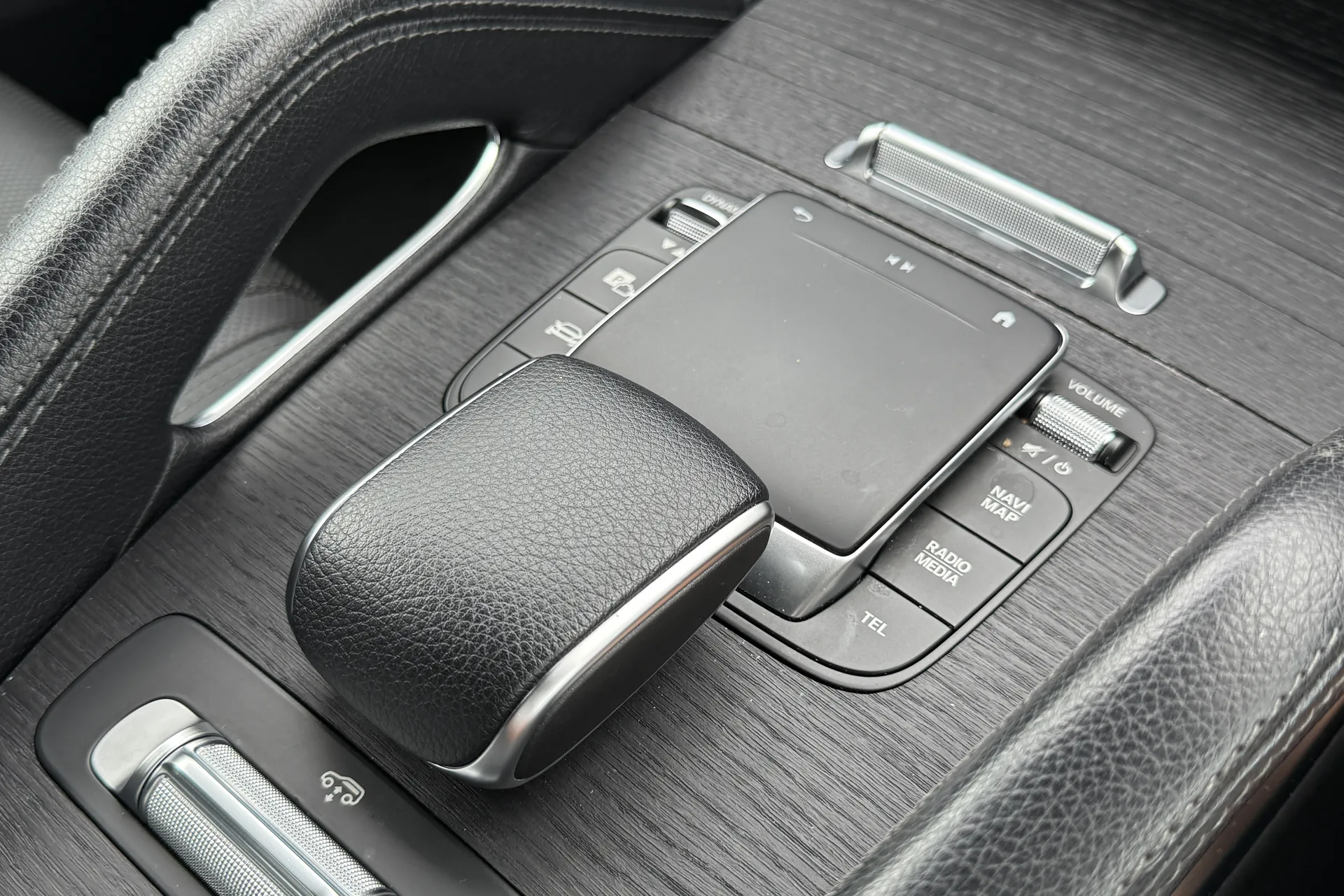MERCEDES-BENZ GLE COUPE thumbnail image number 44