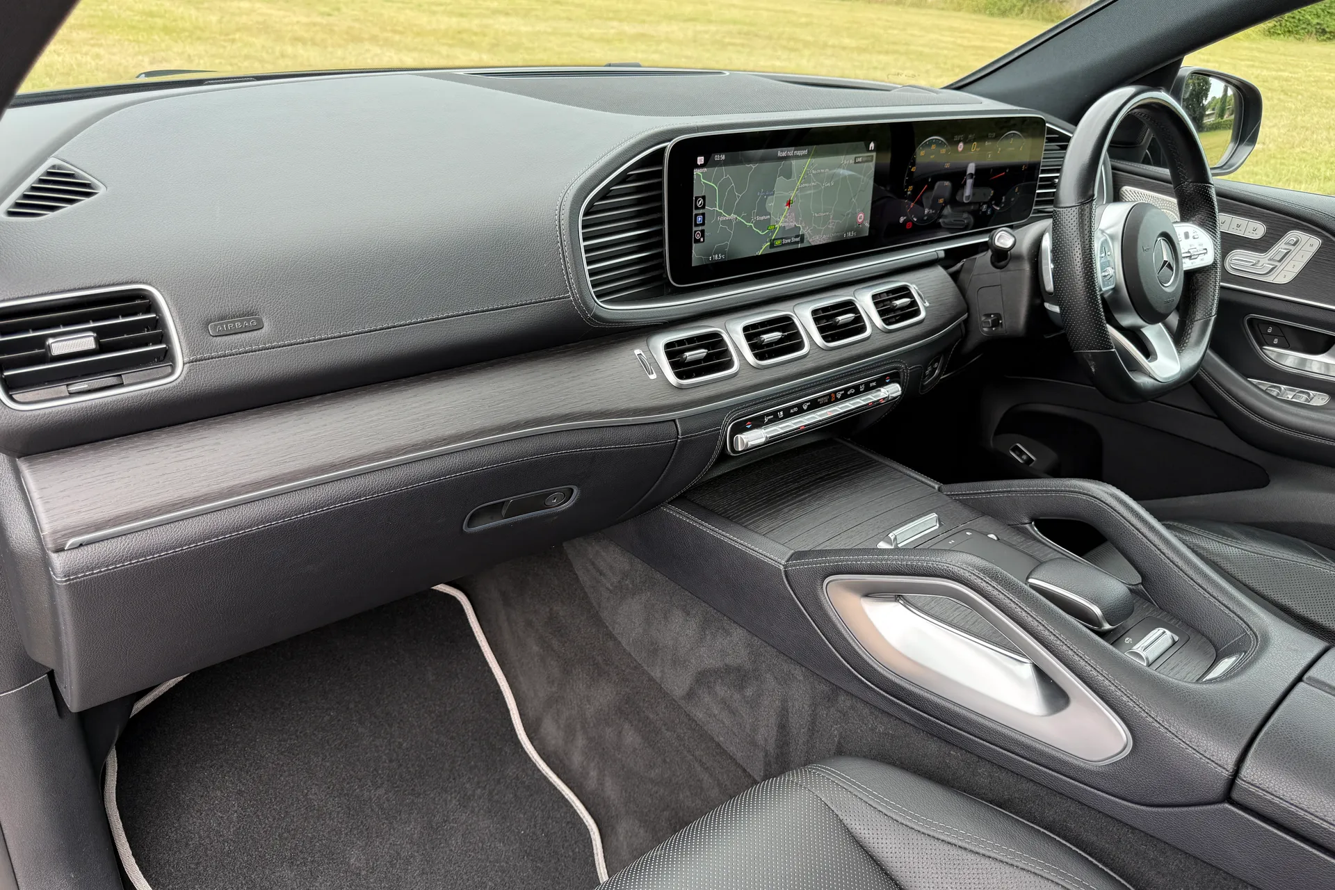 MERCEDES-BENZ GLE COUPE thumbnail image number 32