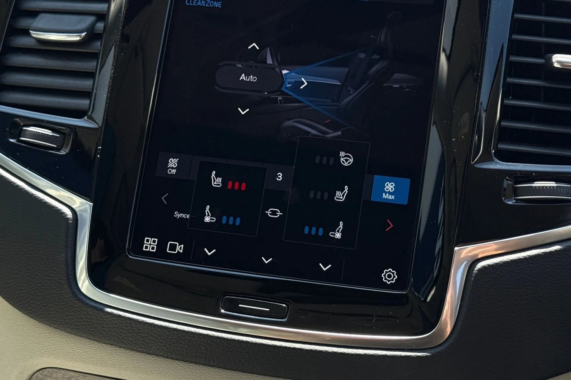 Volvo XC90 thumbnail image number 41