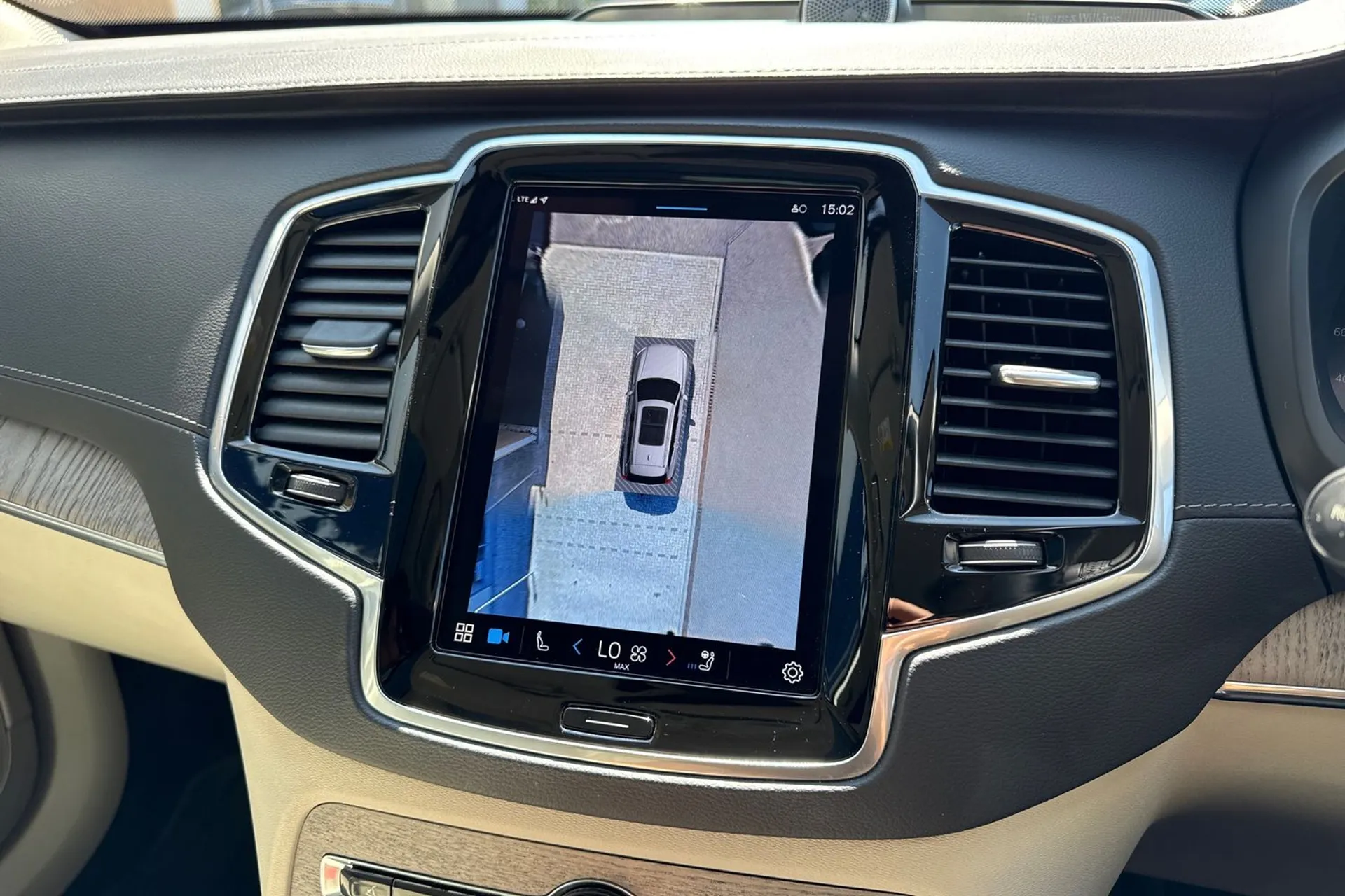 Volvo XC90 thumbnail image number 4