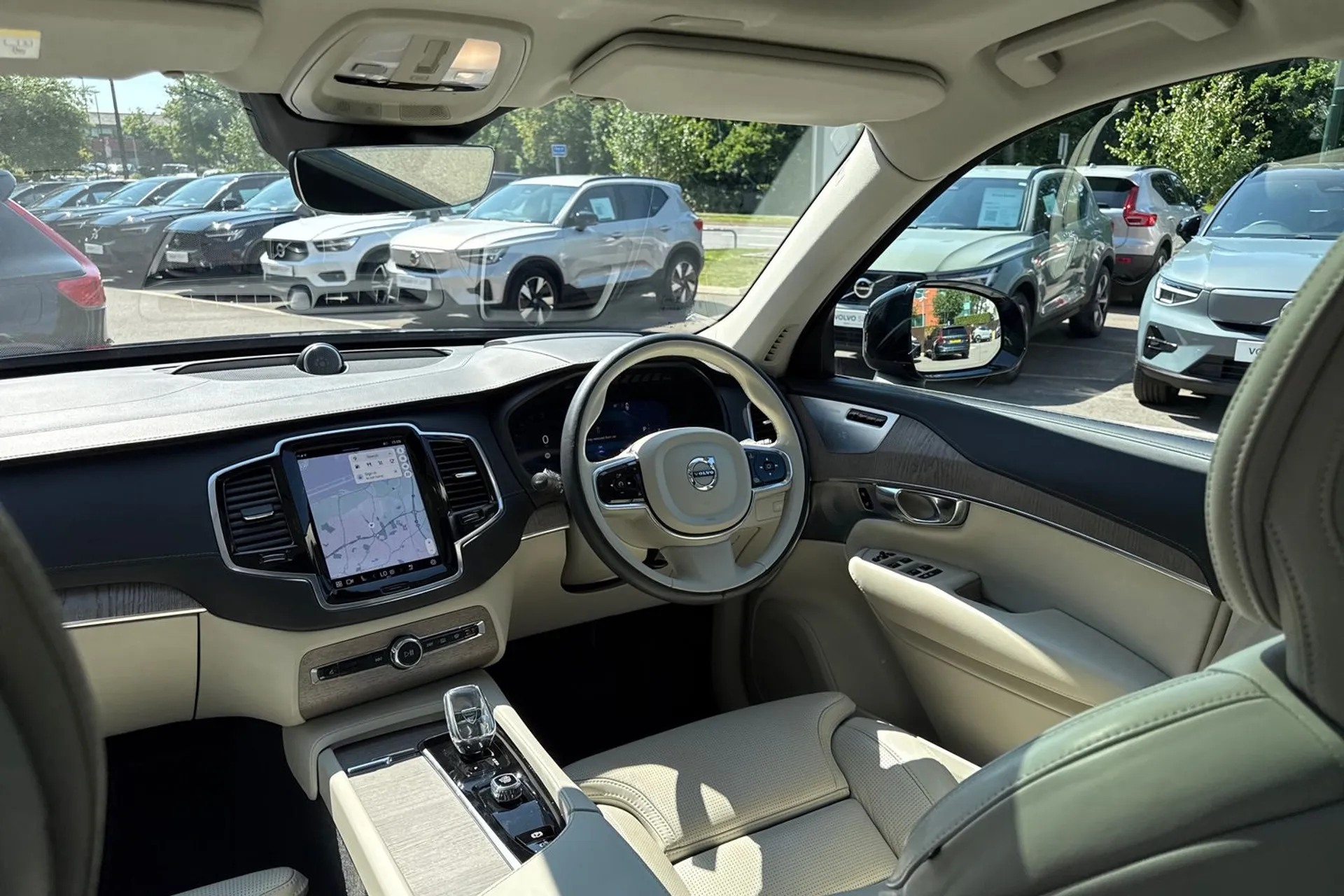 Volvo XC90 thumbnail image number 33