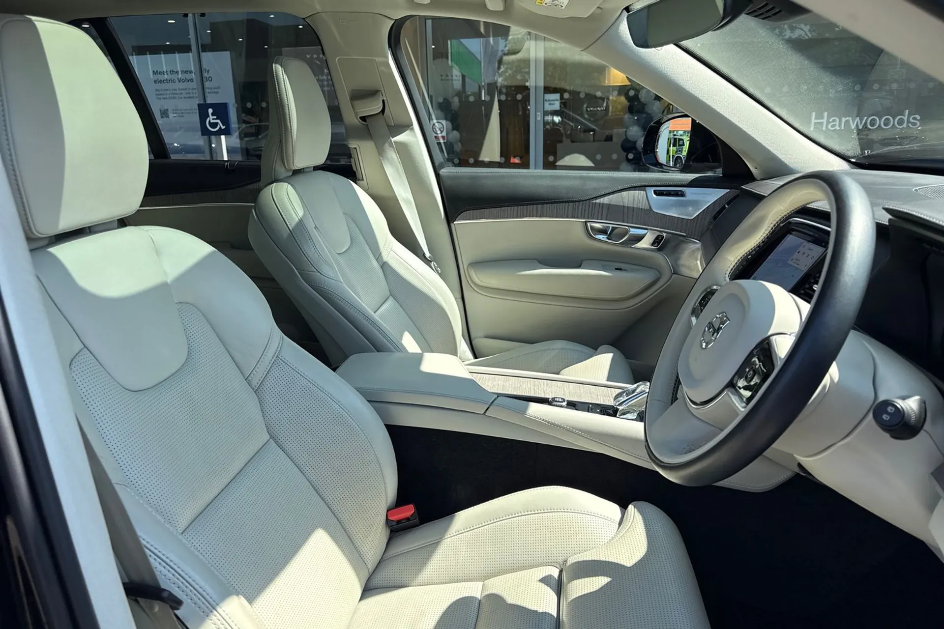 Volvo XC90 thumbnail image number 26