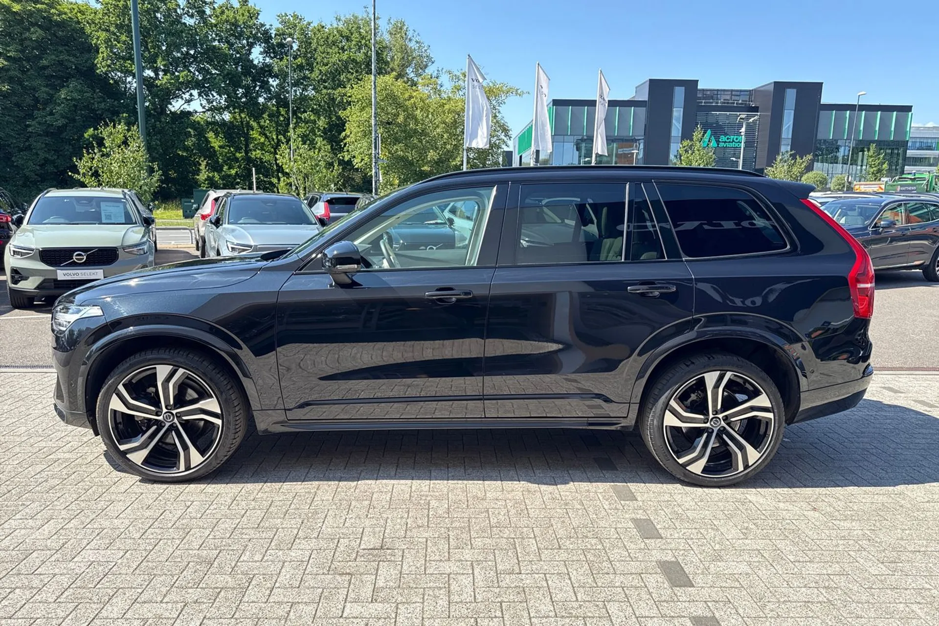 Volvo XC90 thumbnail image number 11