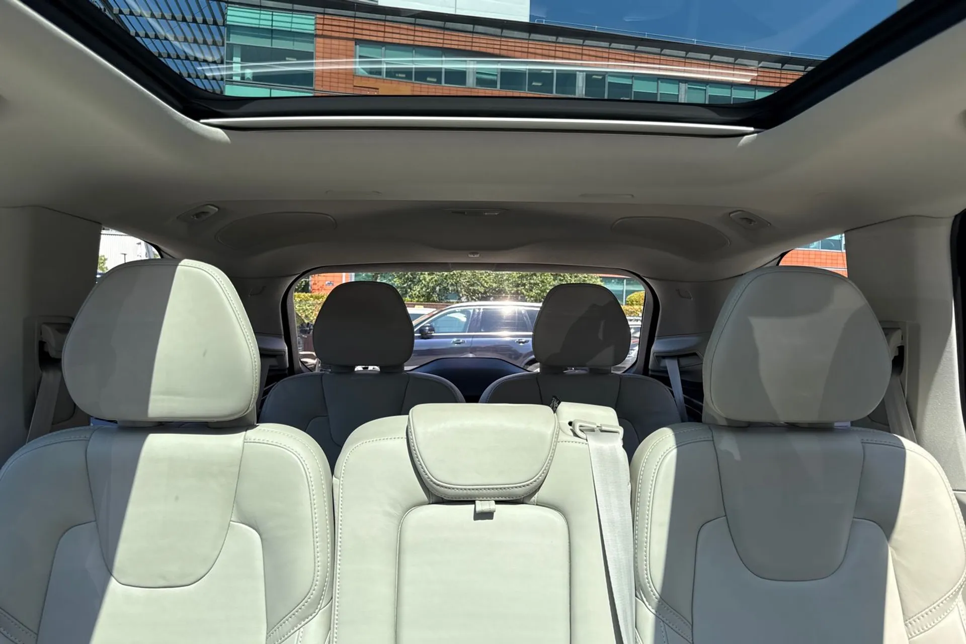 Volvo XC90 thumbnail image number 6