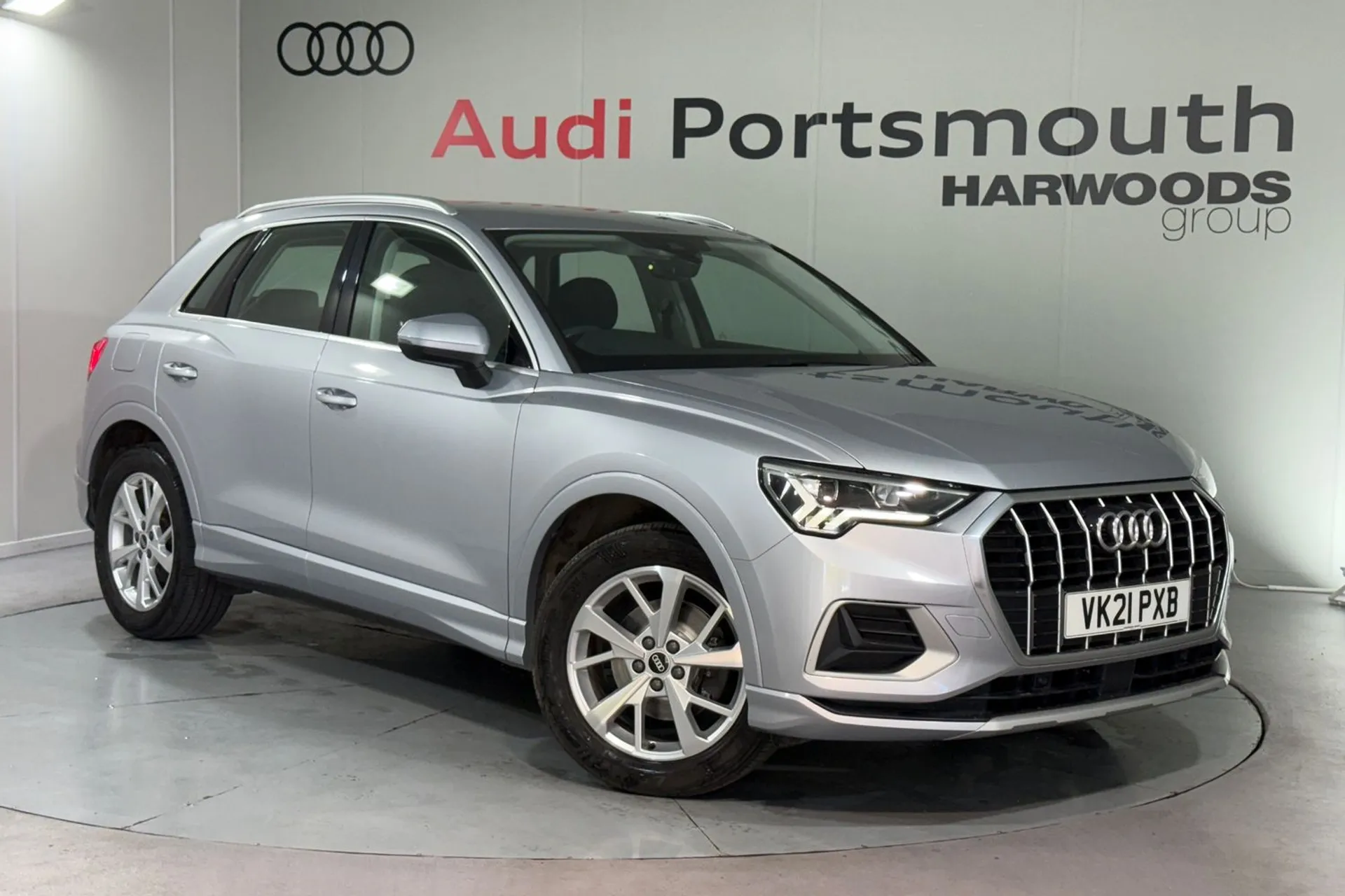 Audi Q3 focused image