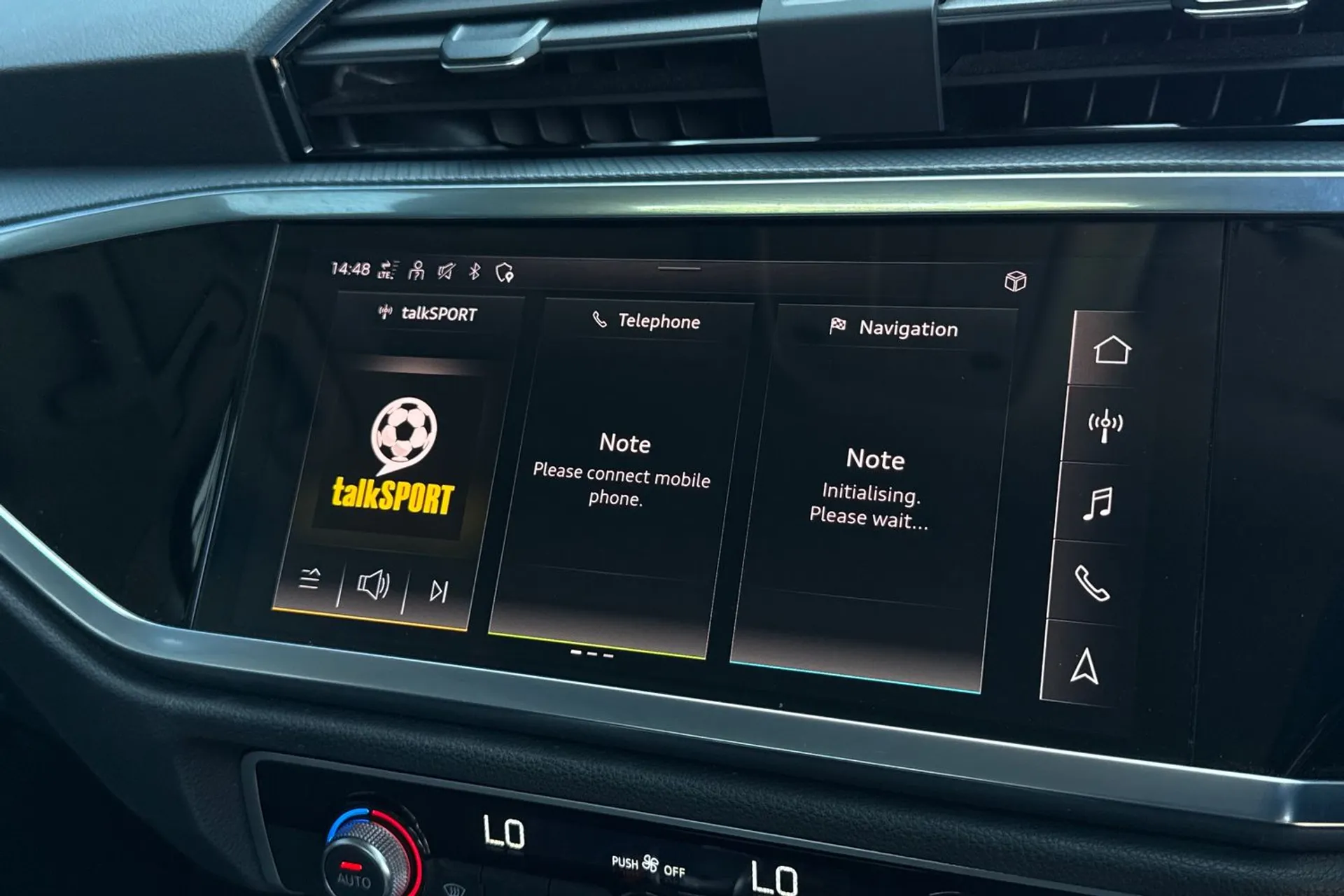 Audi Q3 thumbnail image number 21