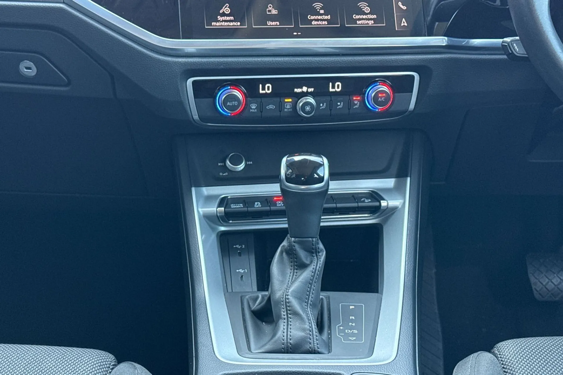 Audi Q3 thumbnail image number 39