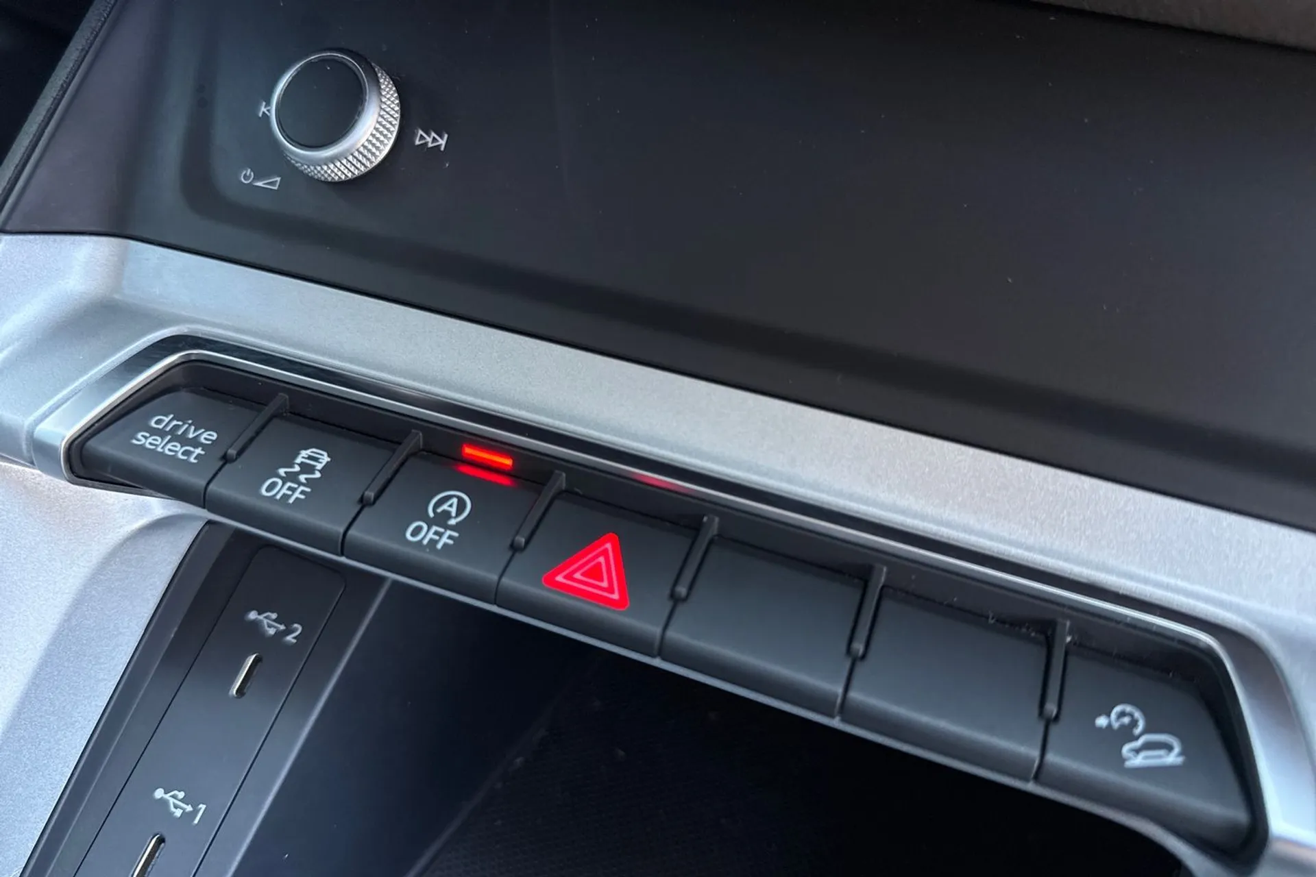 Audi Q3 thumbnail image number 34
