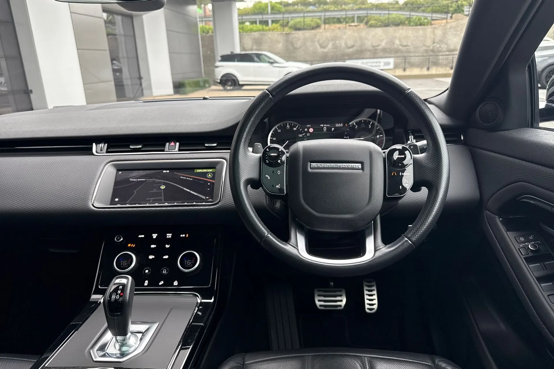 LAND ROVER RANGE ROVER EVOQUE thumbnail image number 46