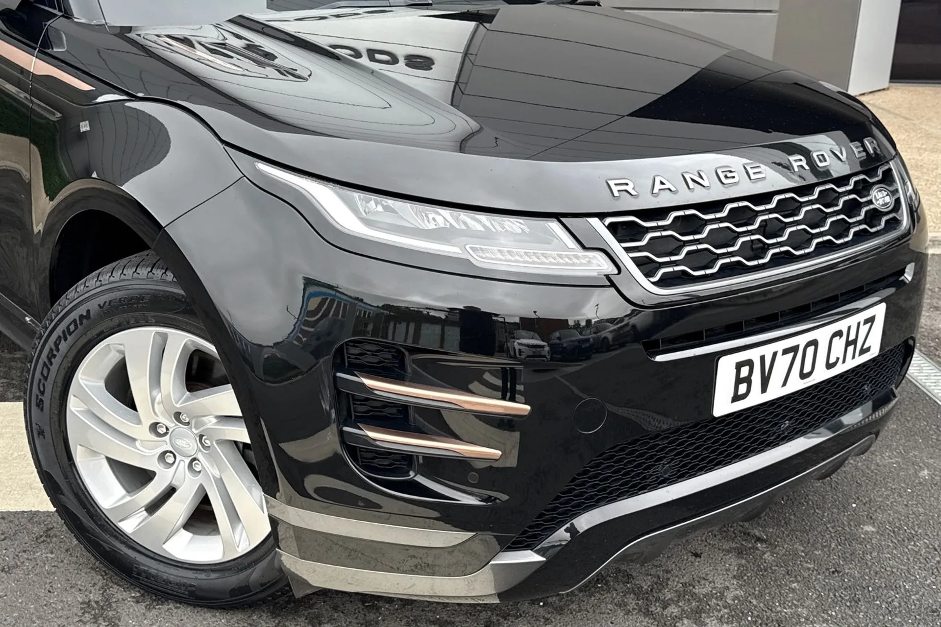 LAND ROVER RANGE ROVER EVOQUE thumbnail image number 22