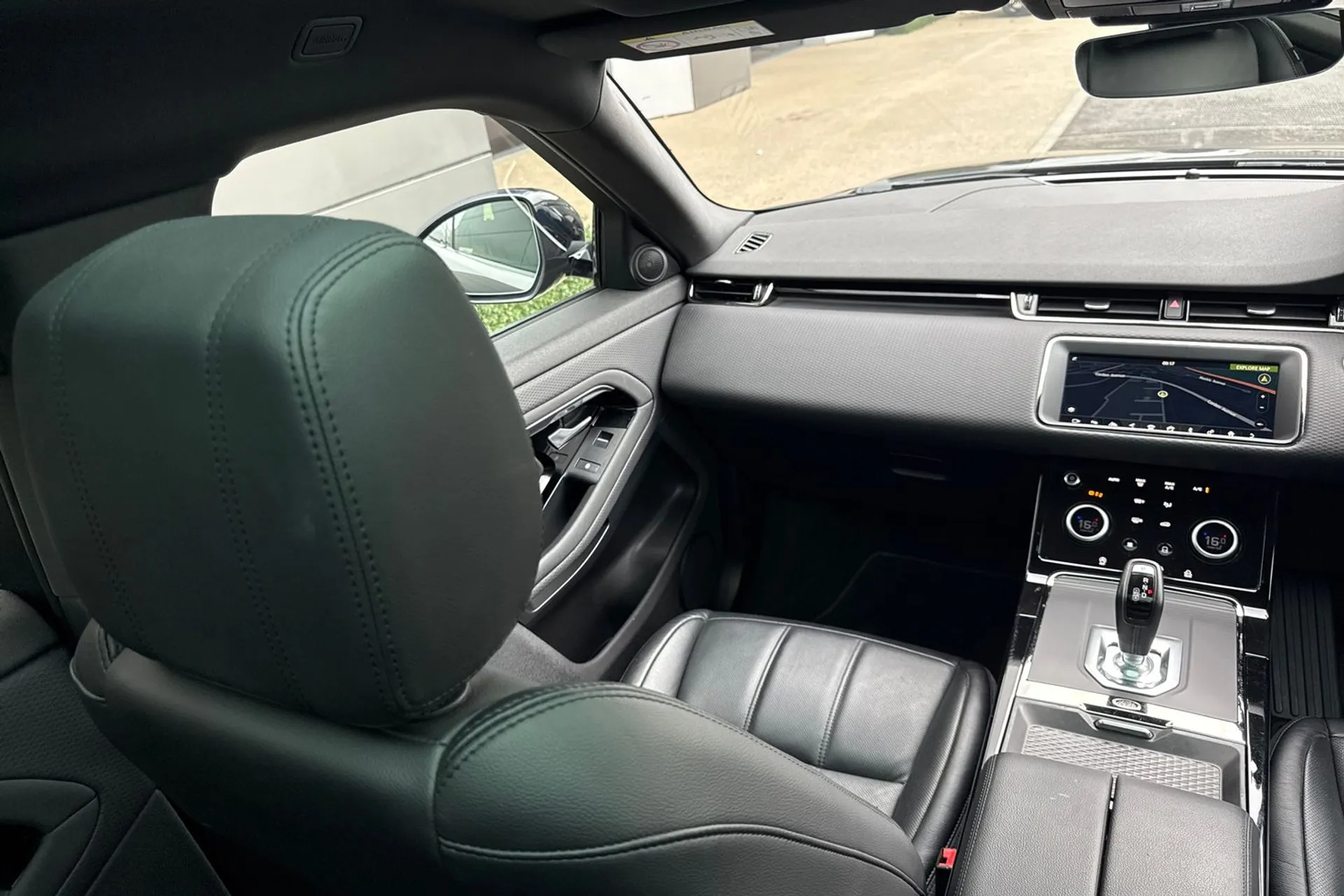 LAND ROVER RANGE ROVER EVOQUE thumbnail image number 44