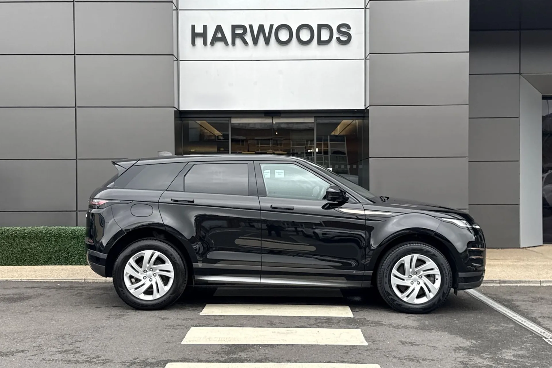 LAND ROVER RANGE ROVER EVOQUE thumbnail image number 2