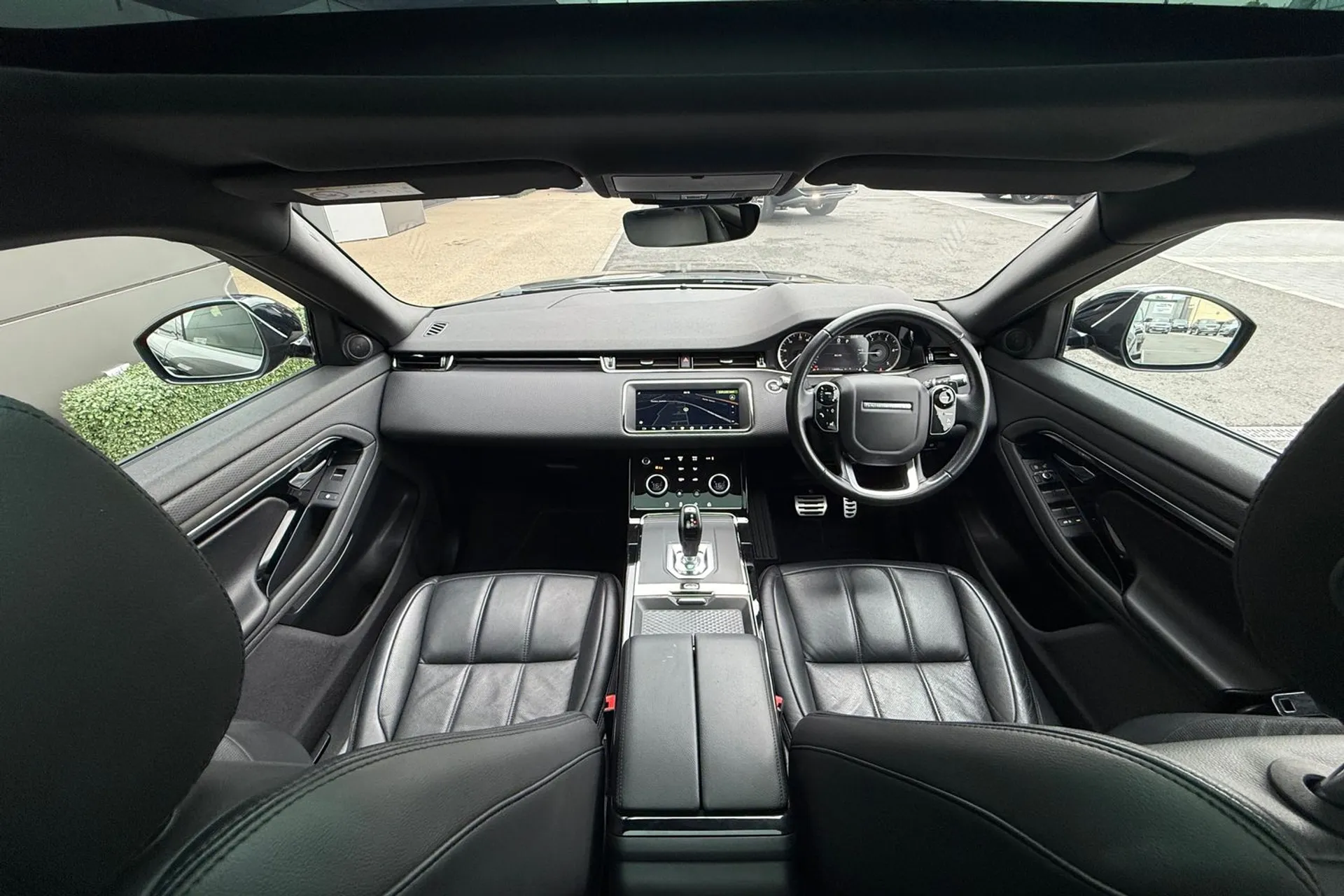 LAND ROVER RANGE ROVER EVOQUE thumbnail image number 3