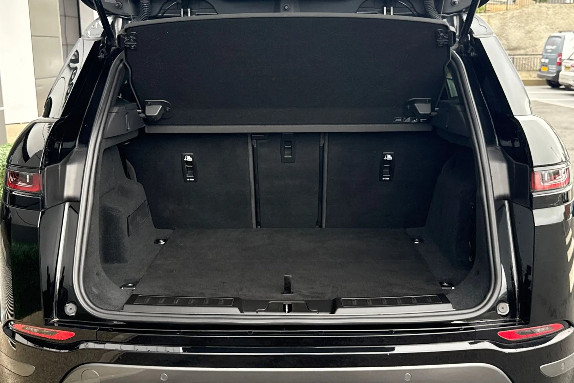 LAND ROVER RANGE ROVER EVOQUE thumbnail image number 33