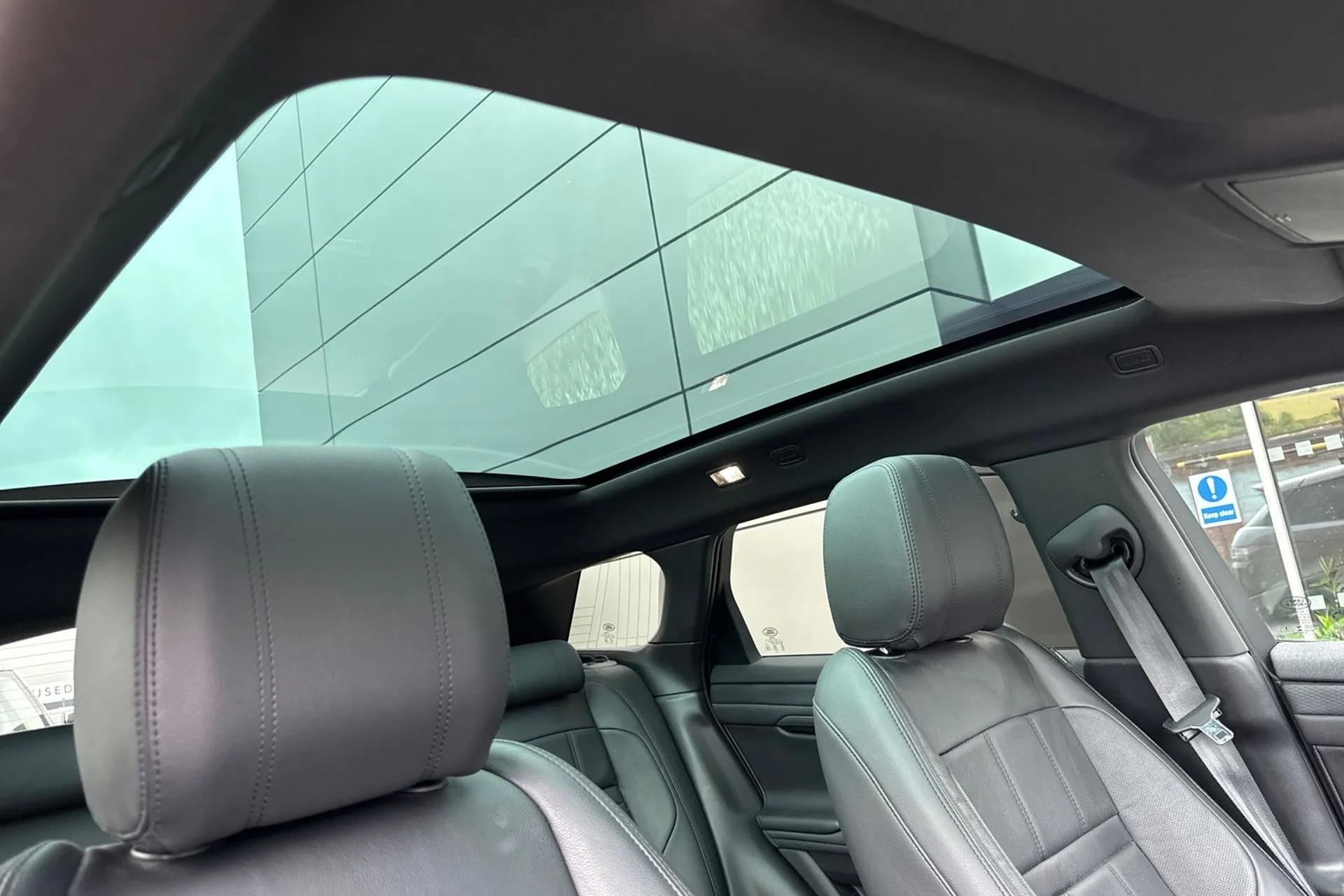 LAND ROVER RANGE ROVER EVOQUE thumbnail image number 10