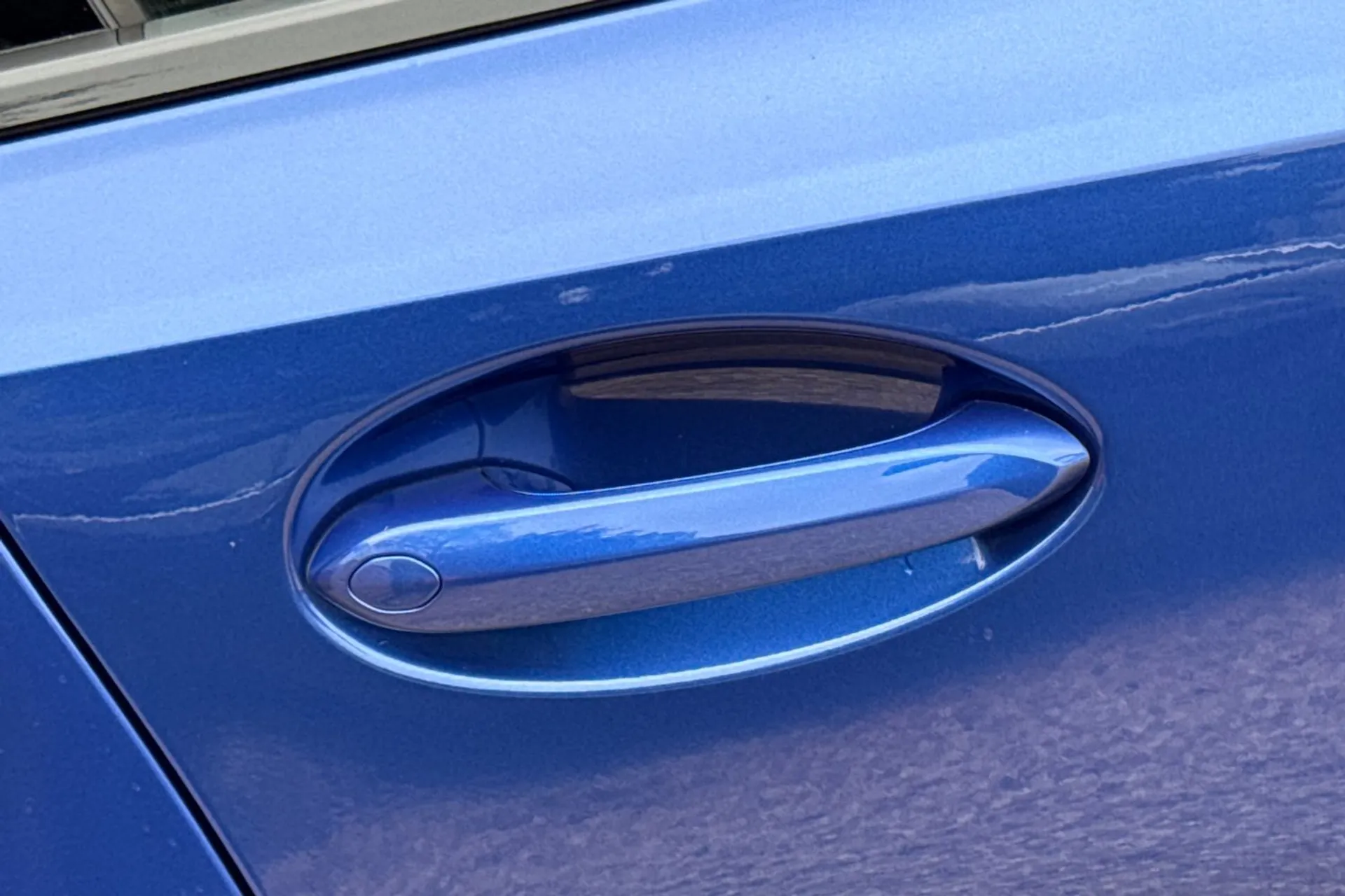 BMW 3 SERIES thumbnail image number 16