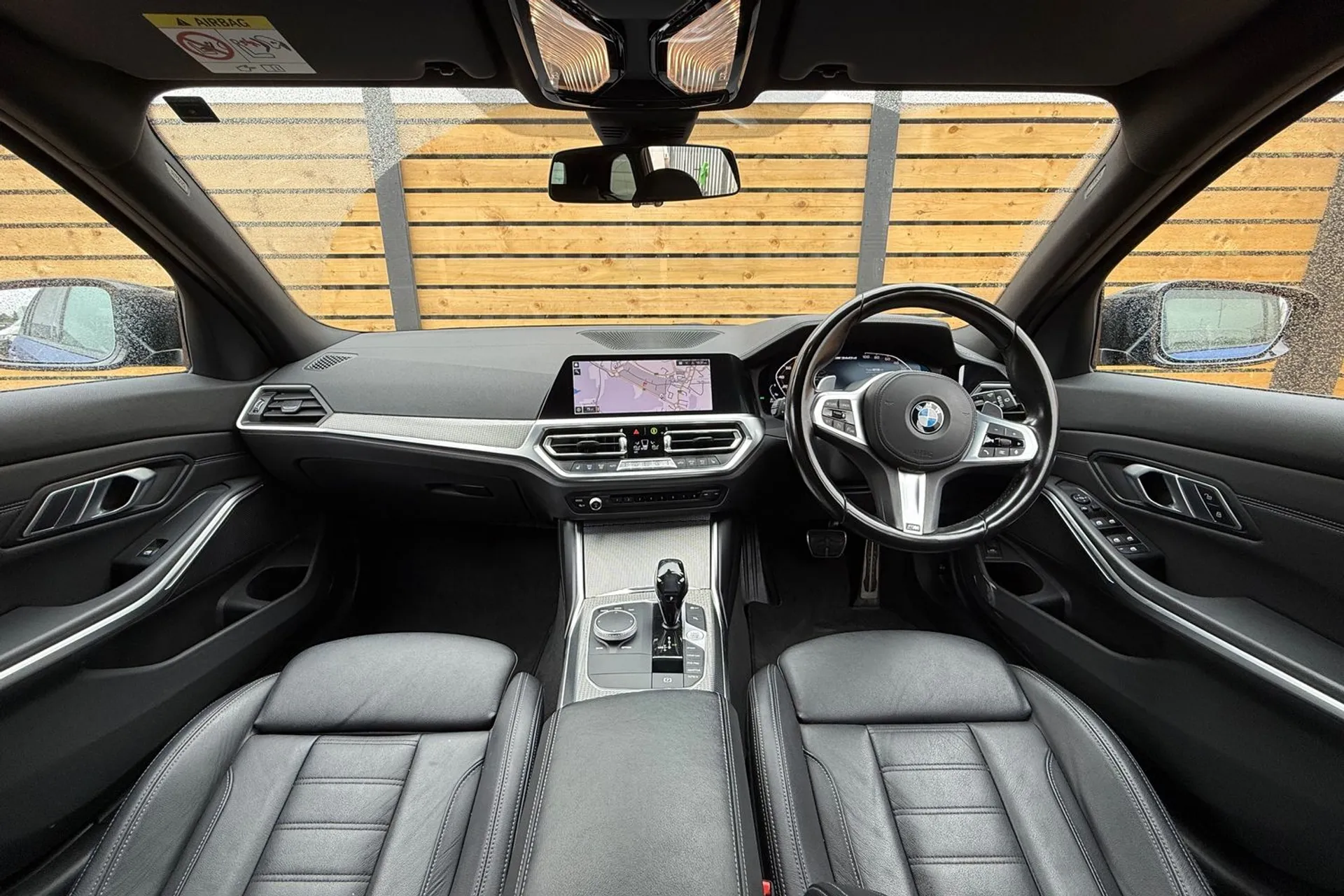 BMW 3 SERIES thumbnail image number 32