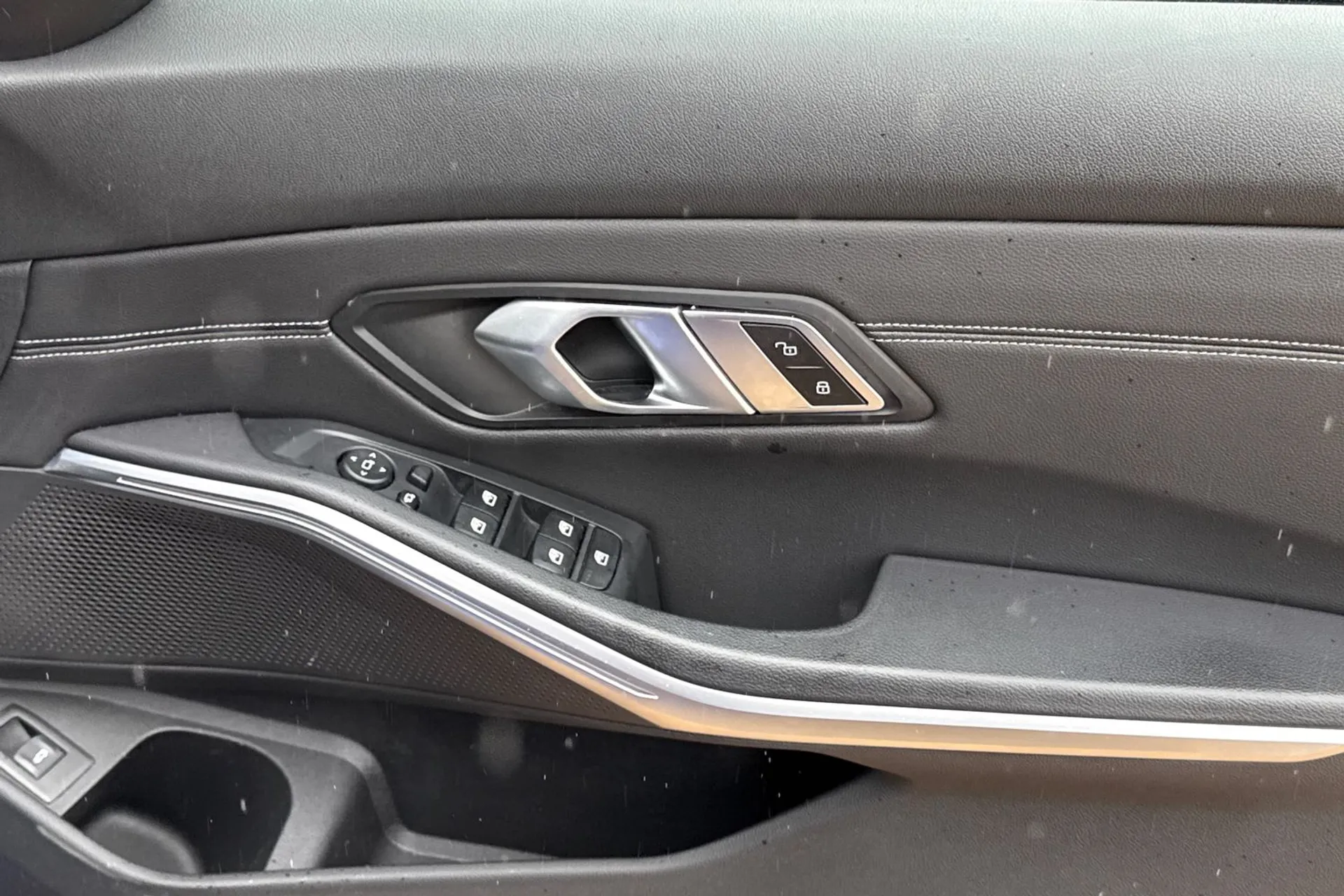 BMW 3 SERIES thumbnail image number 41