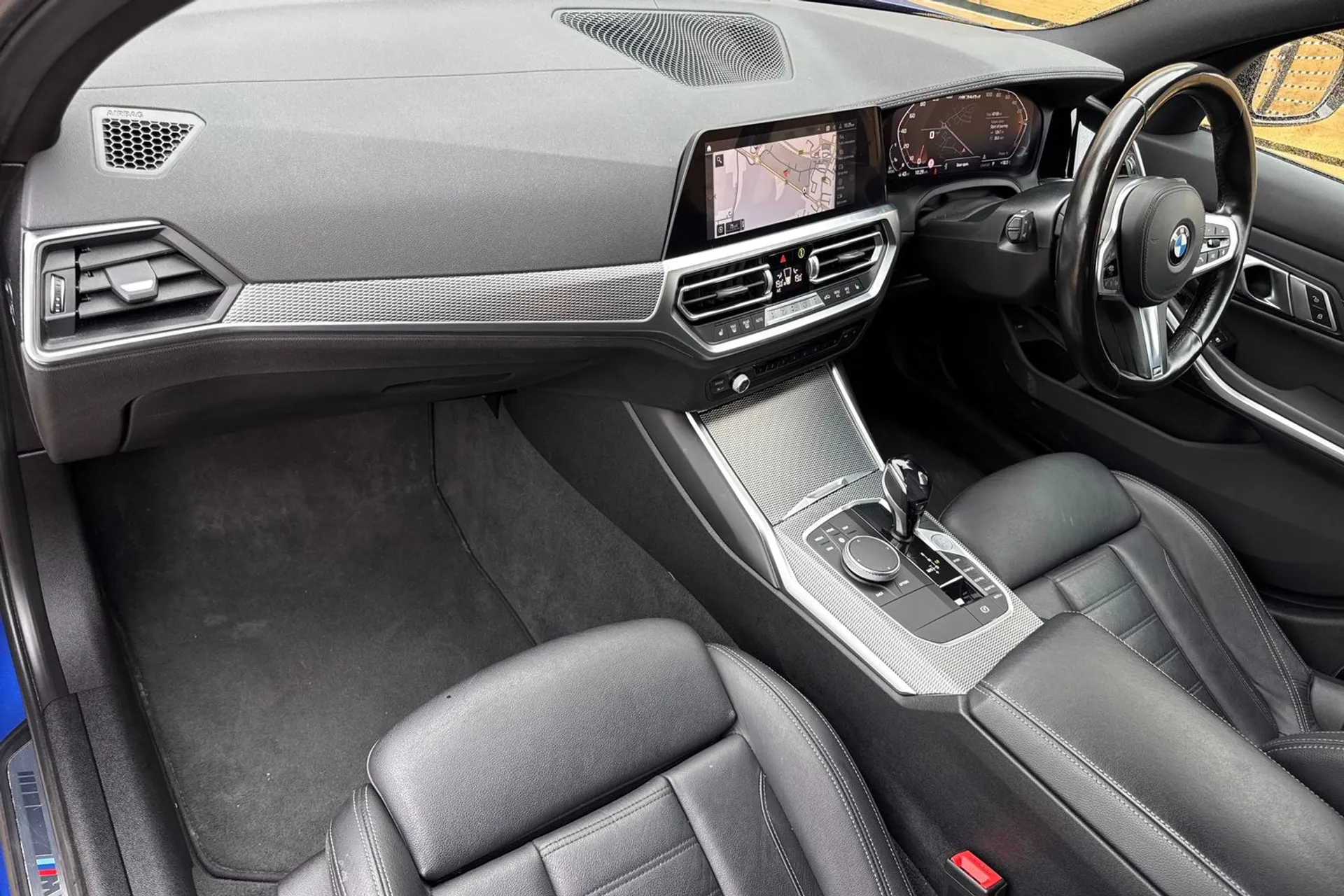 BMW 3 SERIES thumbnail image number 28