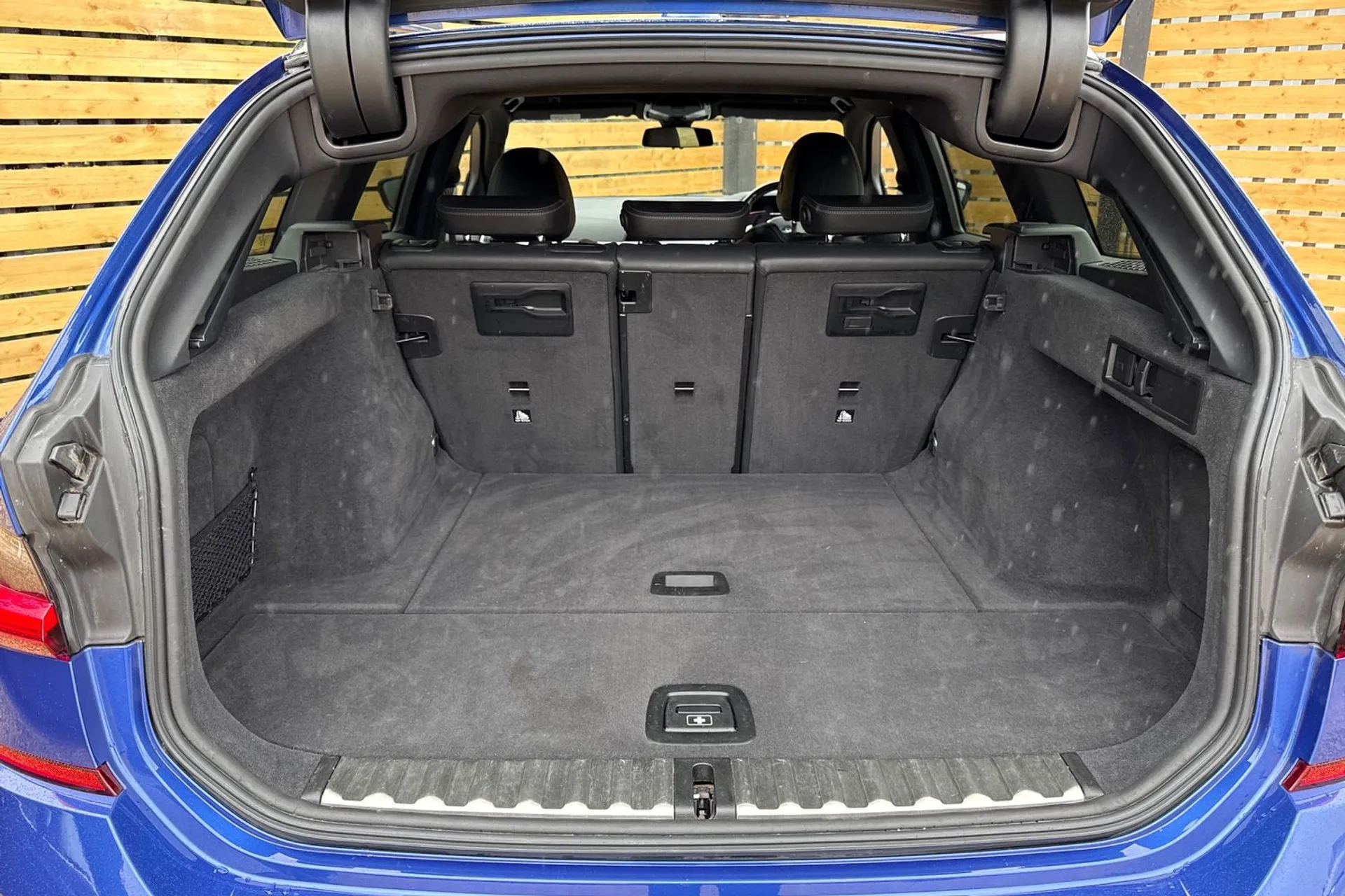 BMW 3 SERIES thumbnail image number 20