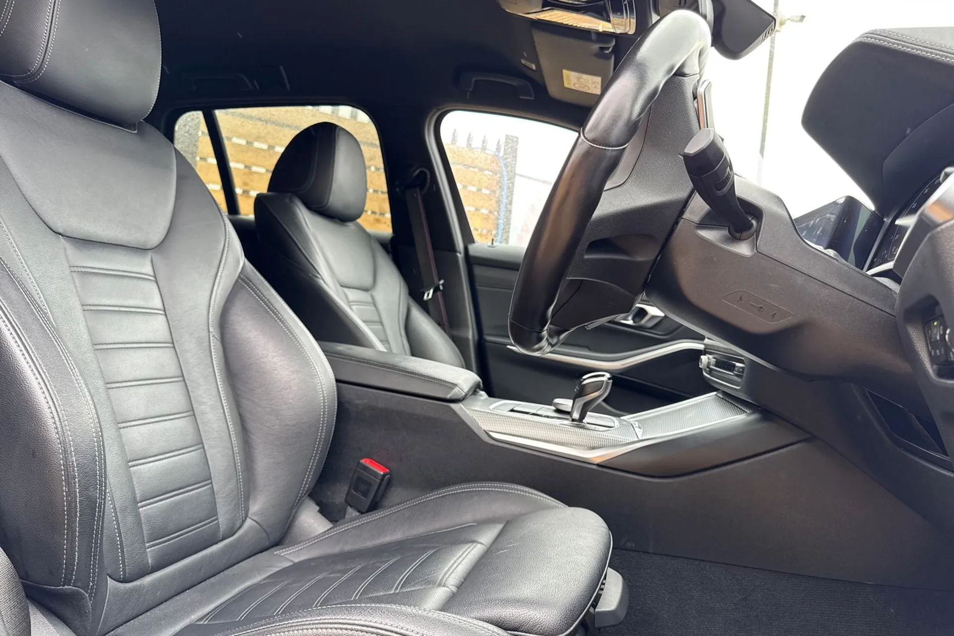 BMW 3 SERIES thumbnail image number 26
