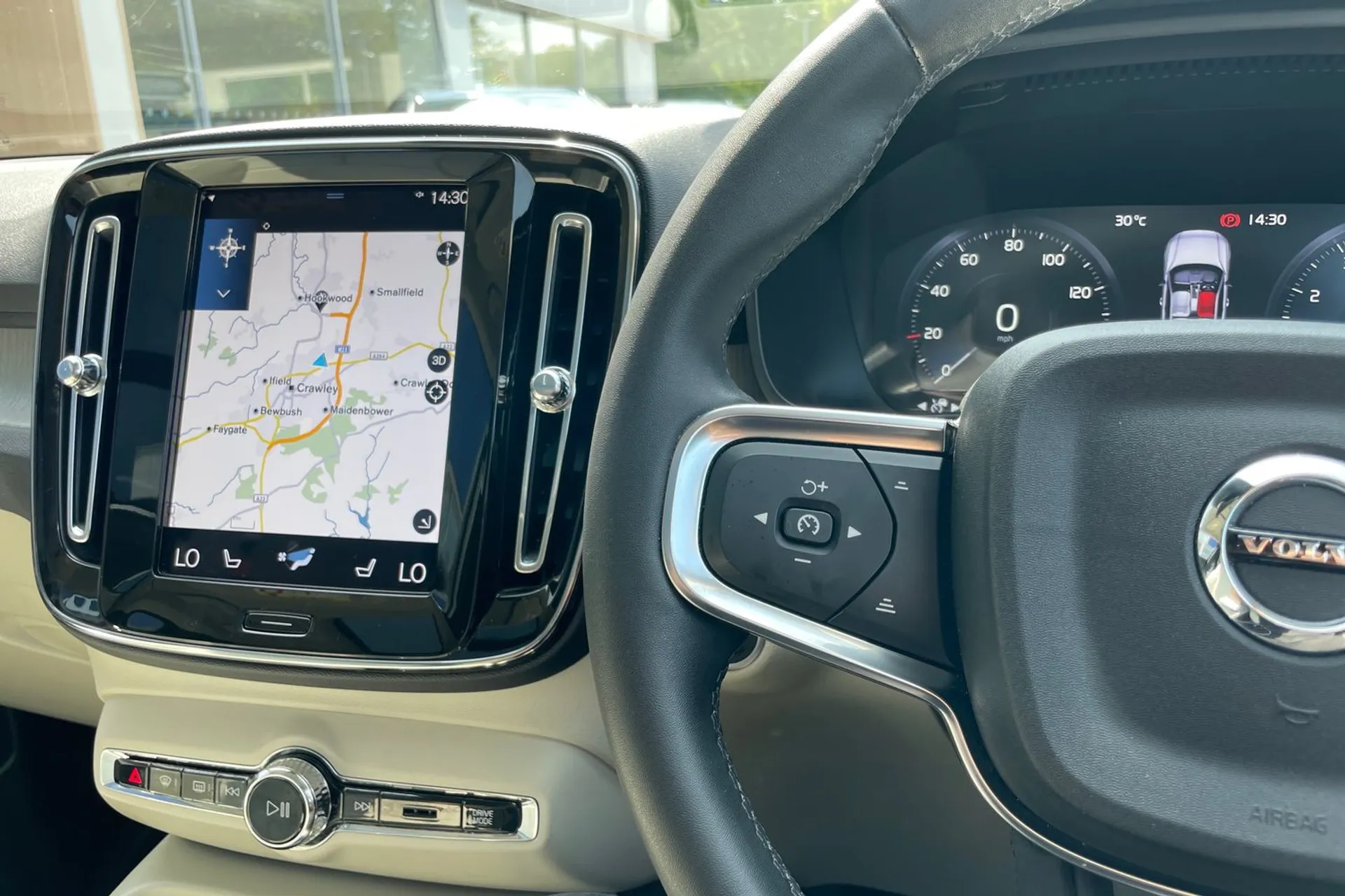Volvo XC40 thumbnail image number 35