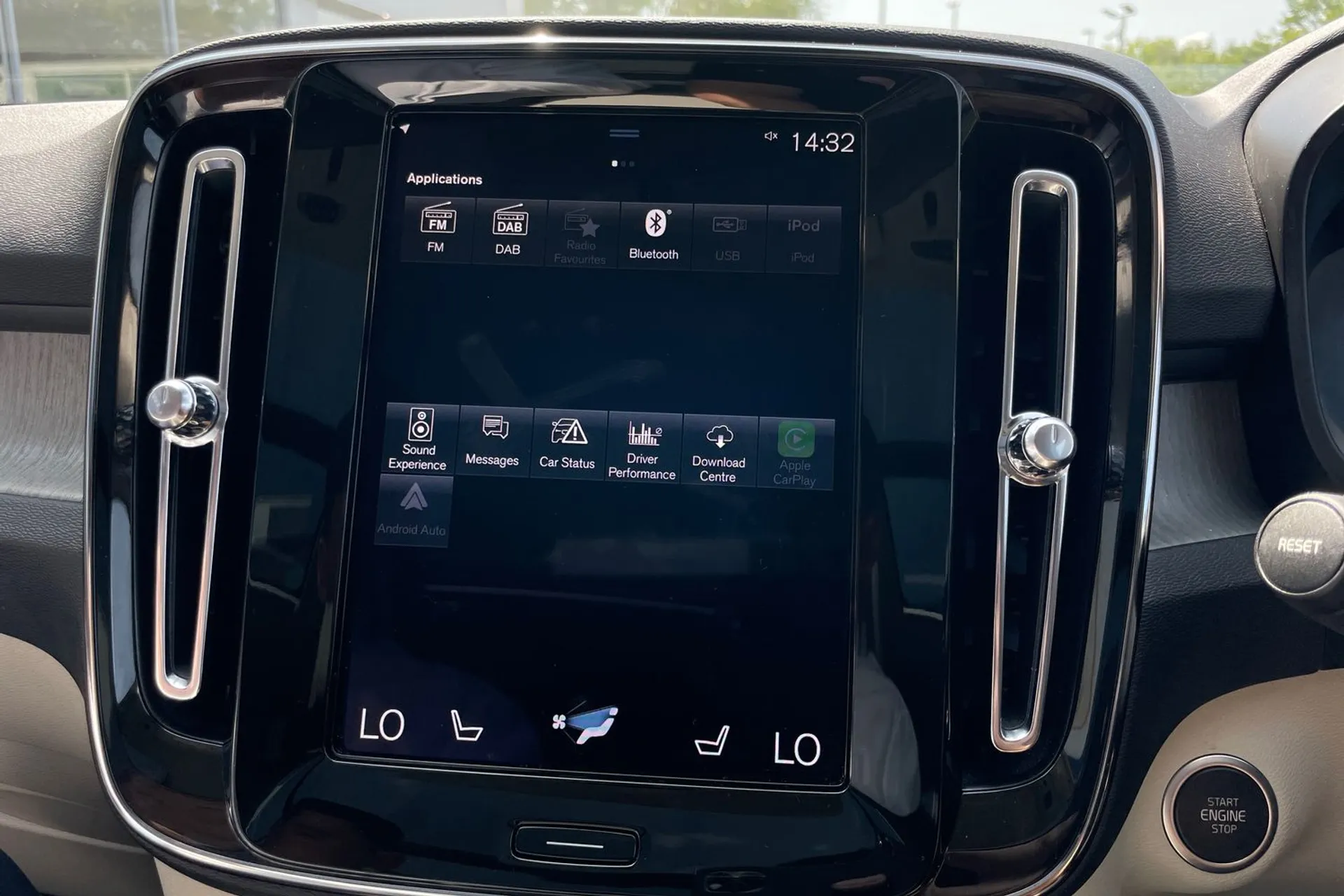 Volvo XC40 thumbnail image number 40